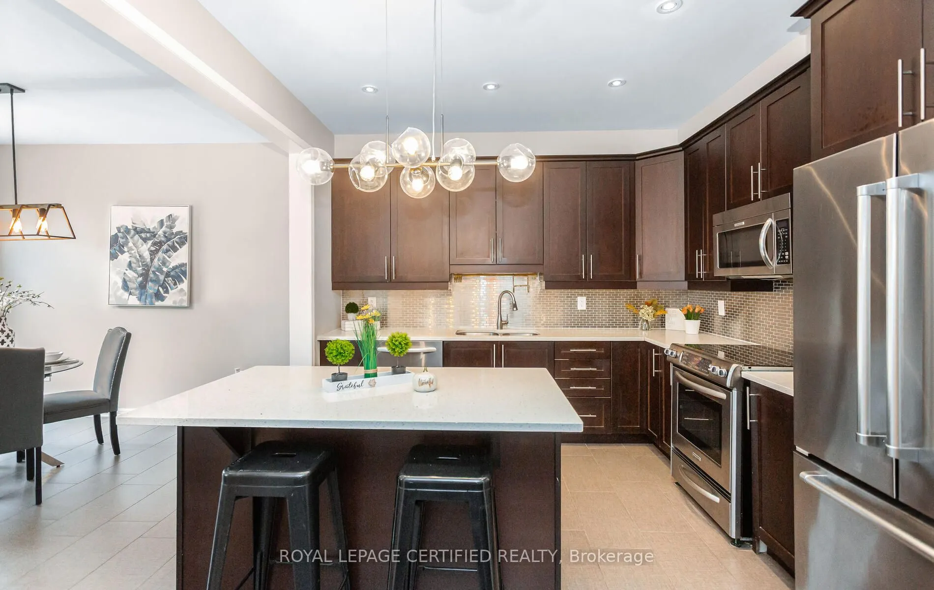 255 Cochrane Terrace