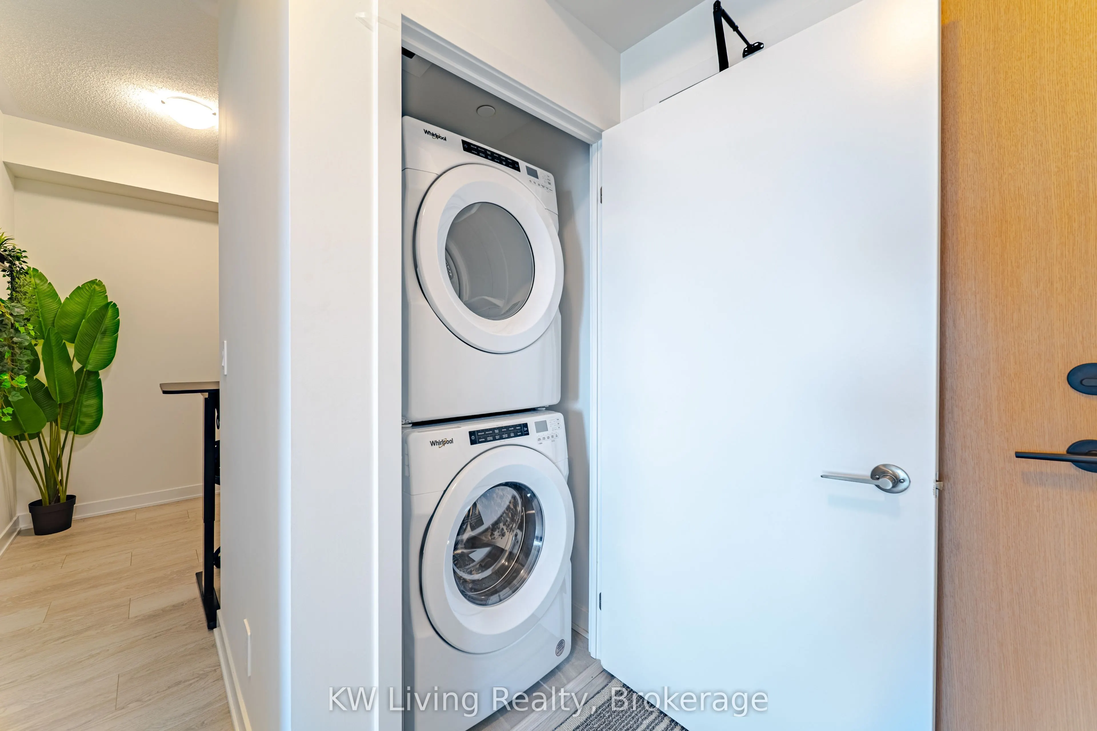 1440 Clarriage Court, #602
