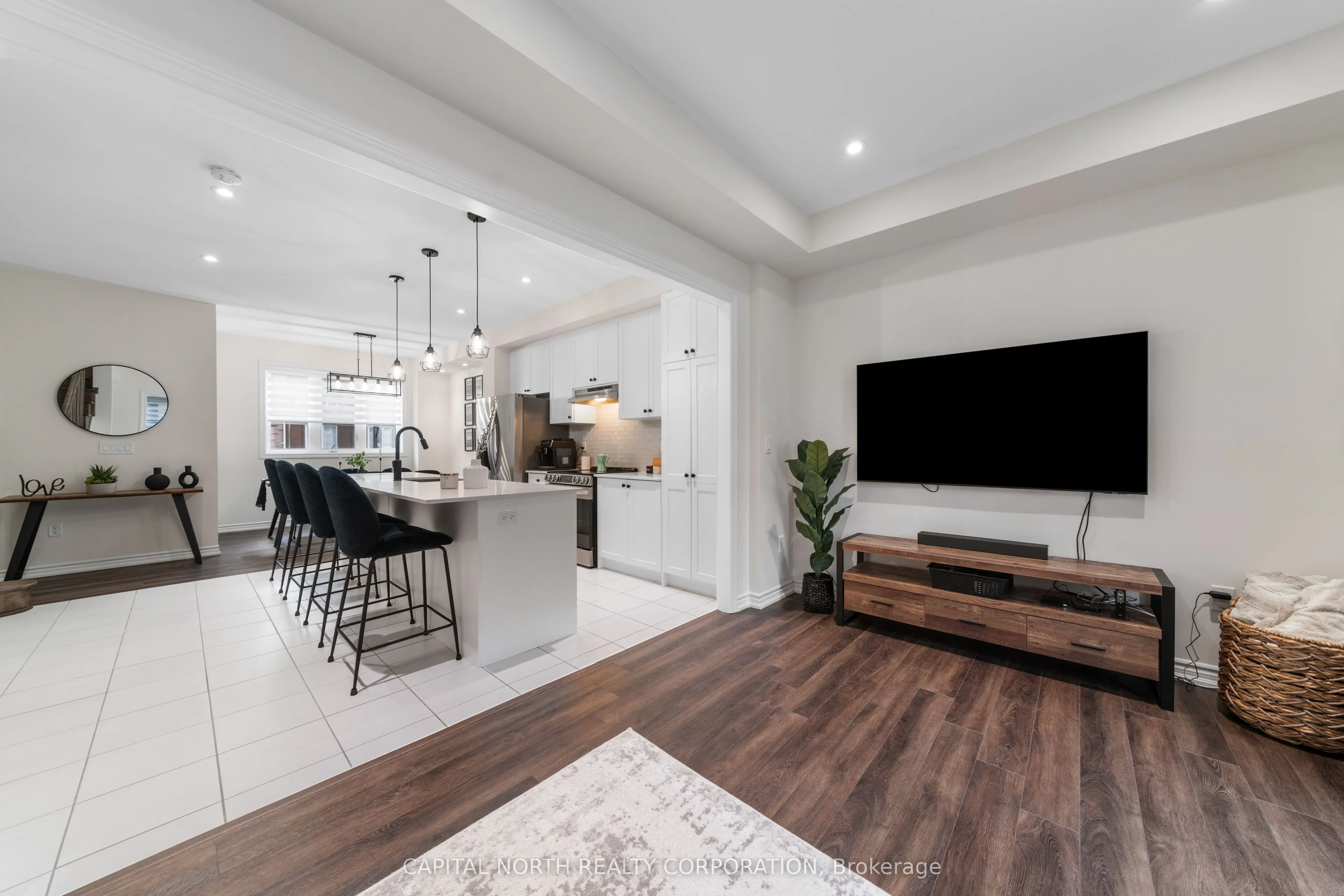 68 First Street, #32