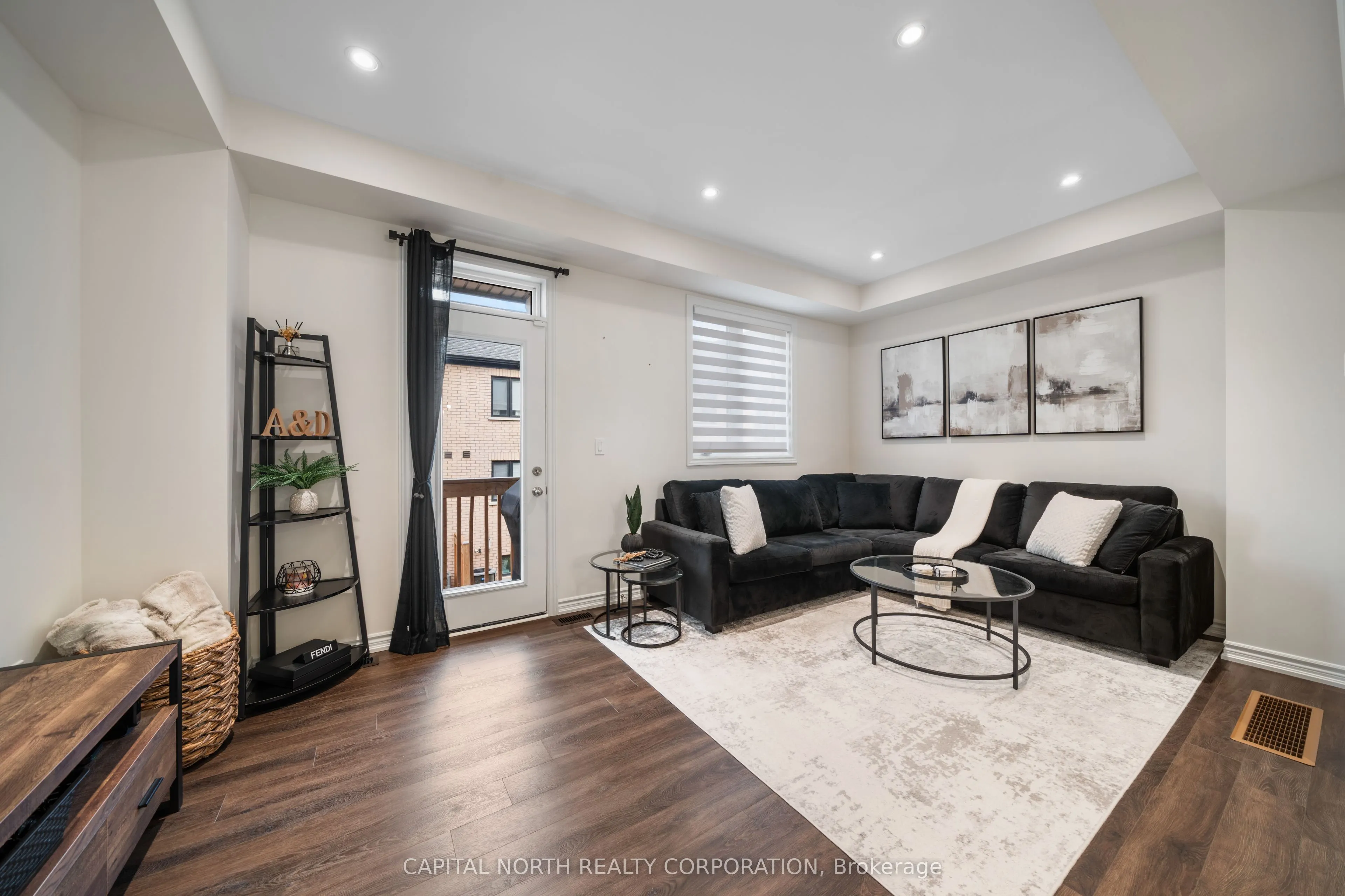 68 First Street, #32