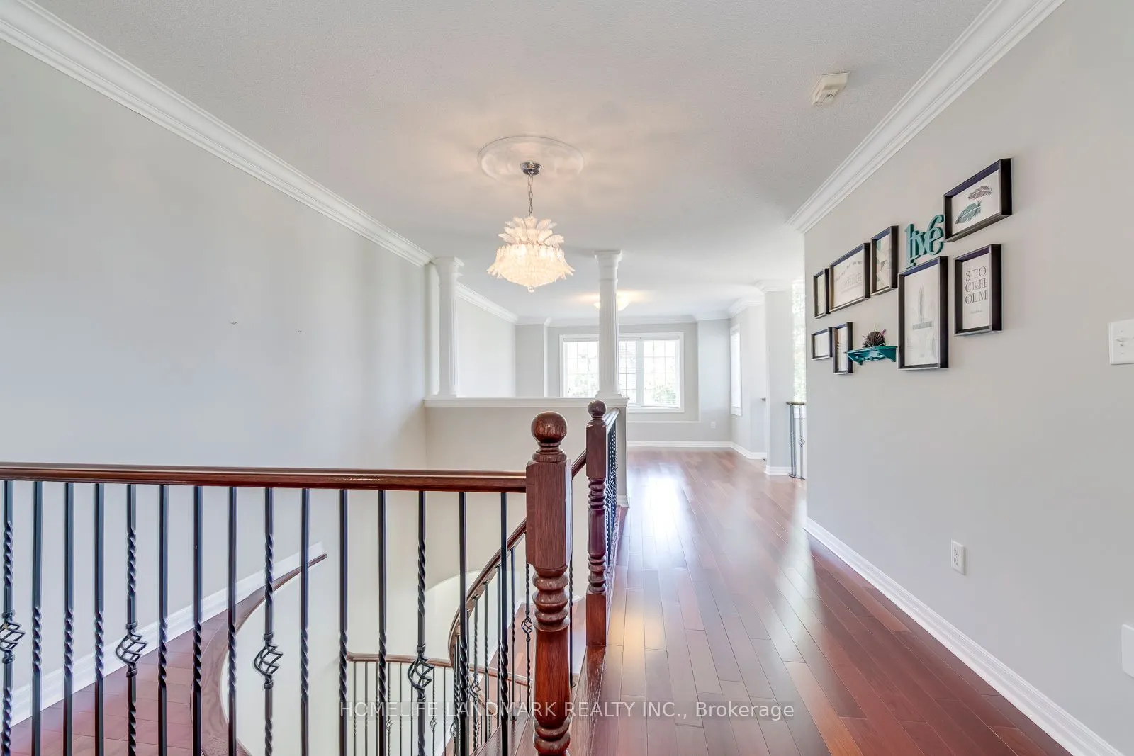 2196 HIGHCLIFFE Way