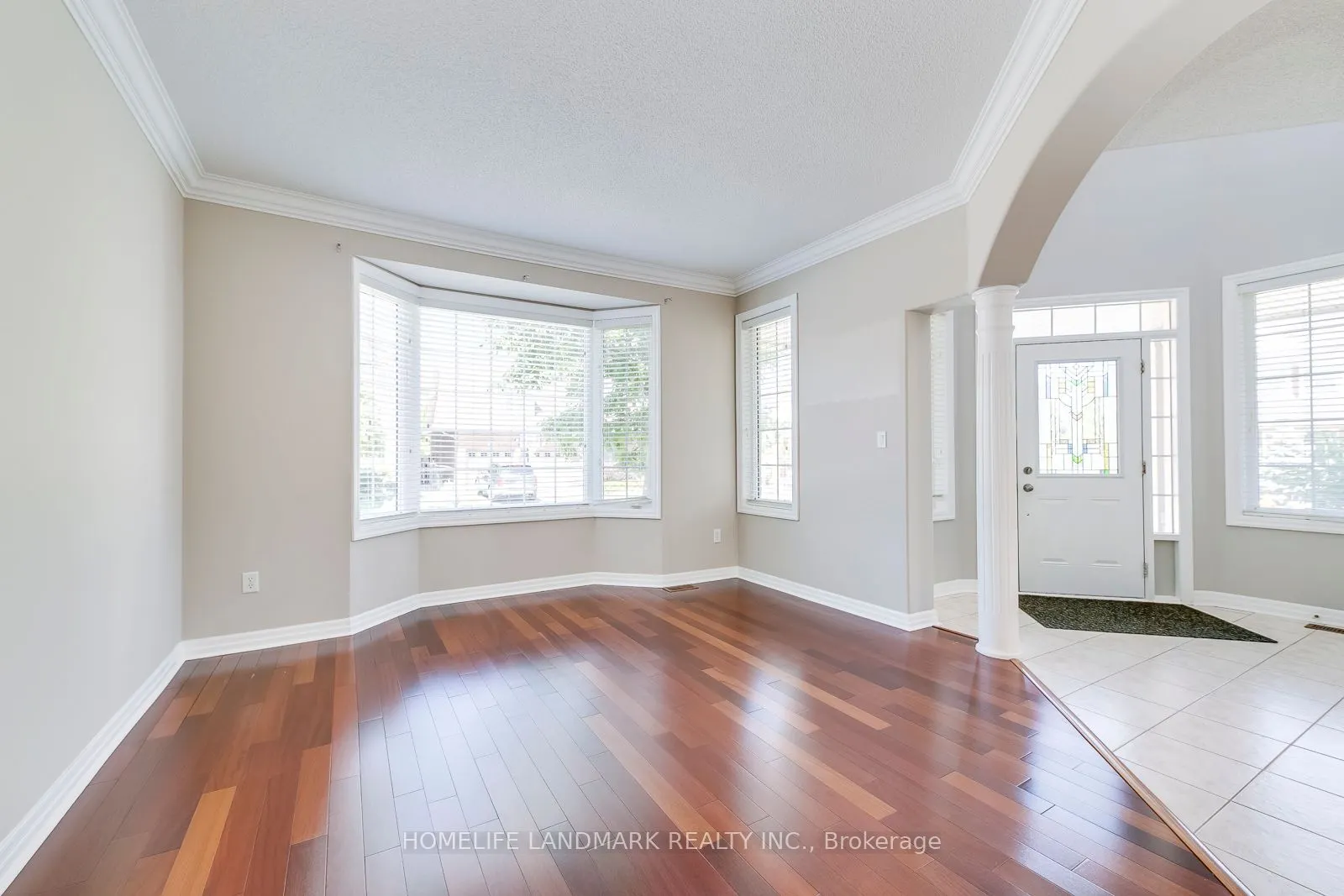 2196 HIGHCLIFFE Way
