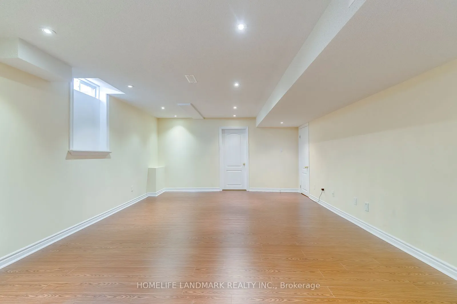 2196 HIGHCLIFFE Way