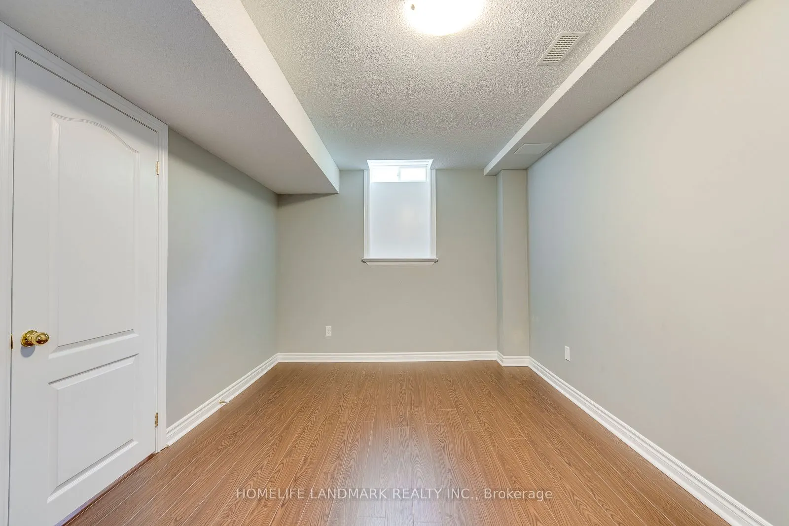 2196 HIGHCLIFFE Way