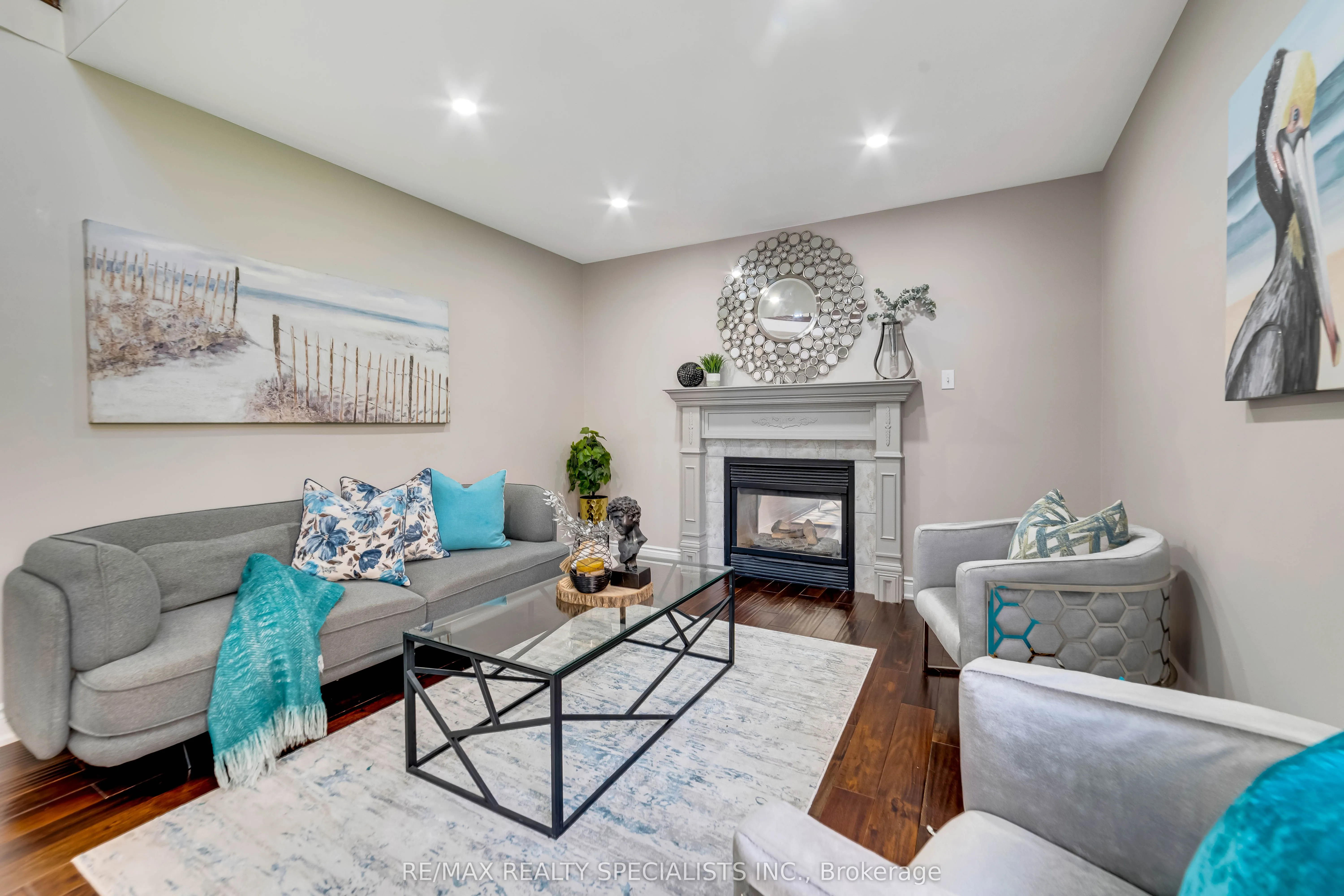 220 Cresthaven Road