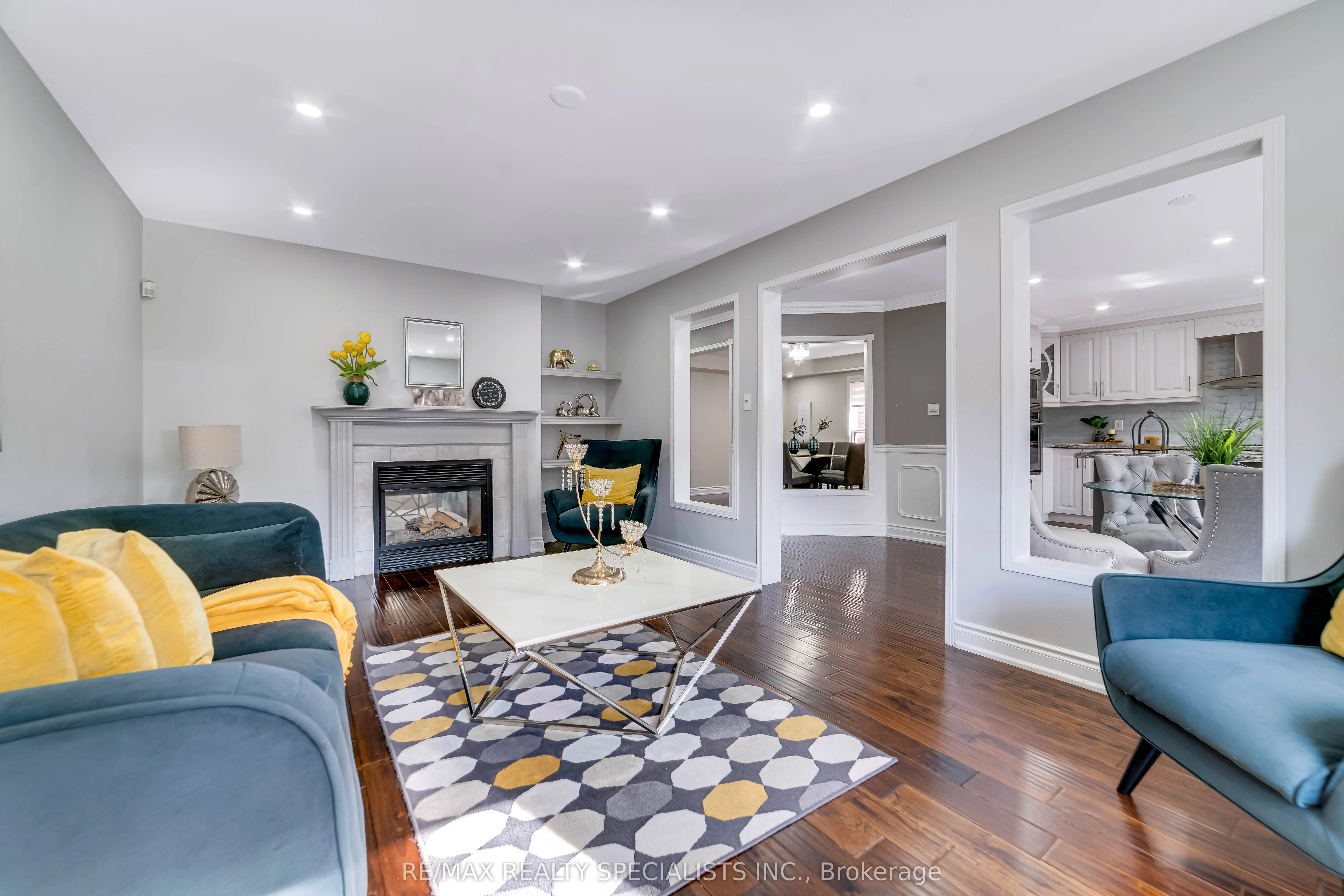 220 Cresthaven Road