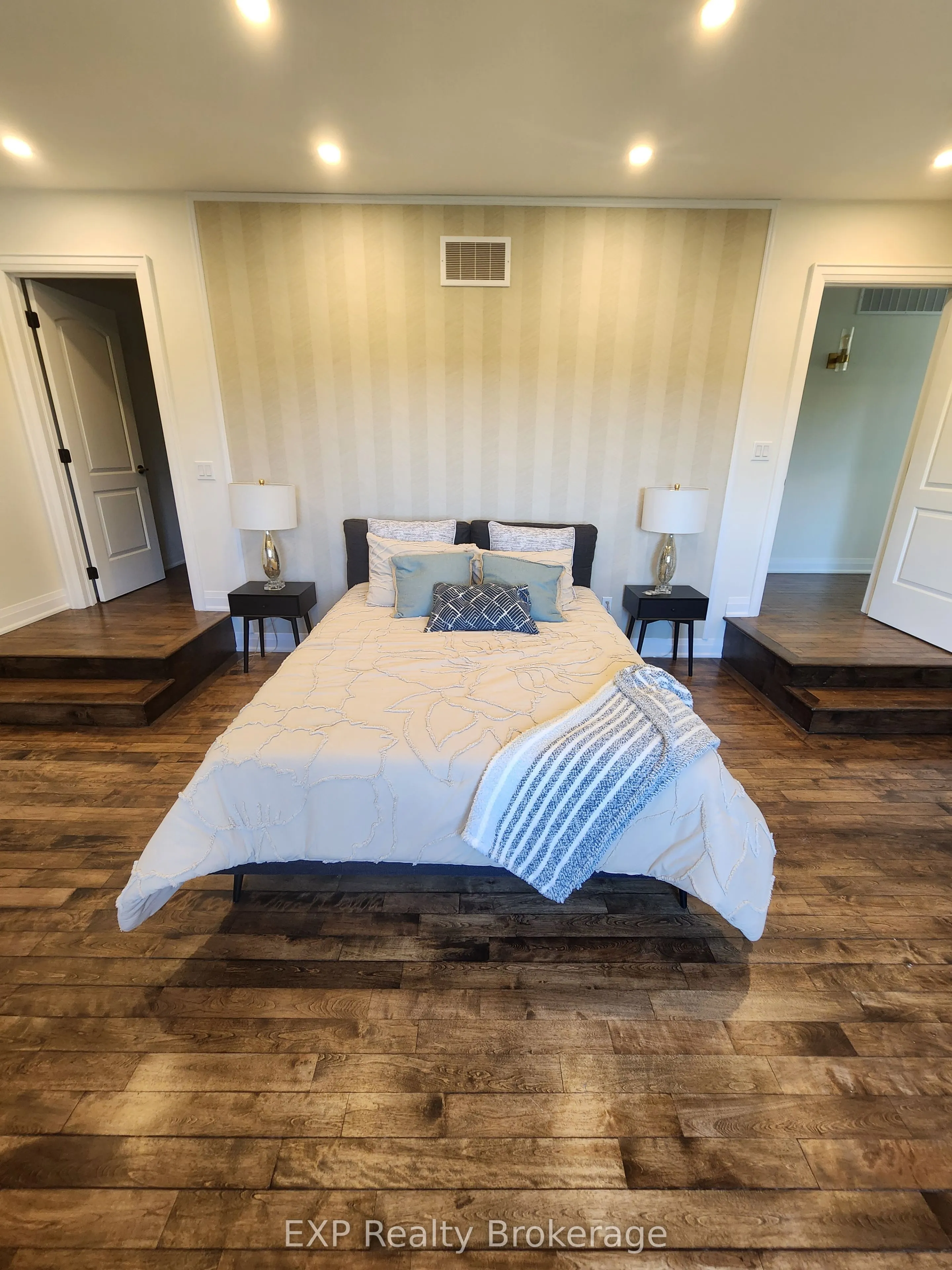 2019 Dundas Street