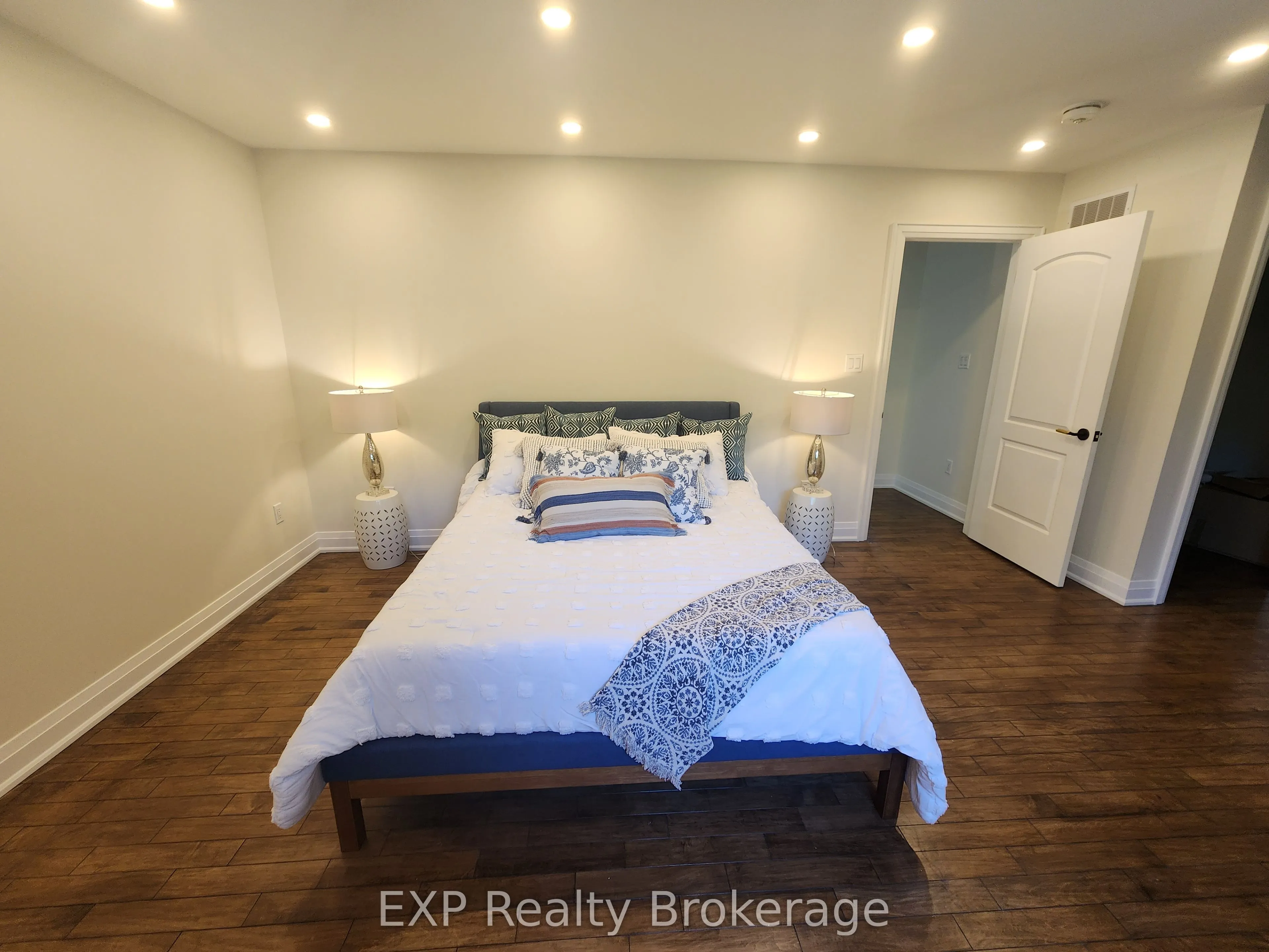 2019 Dundas Street