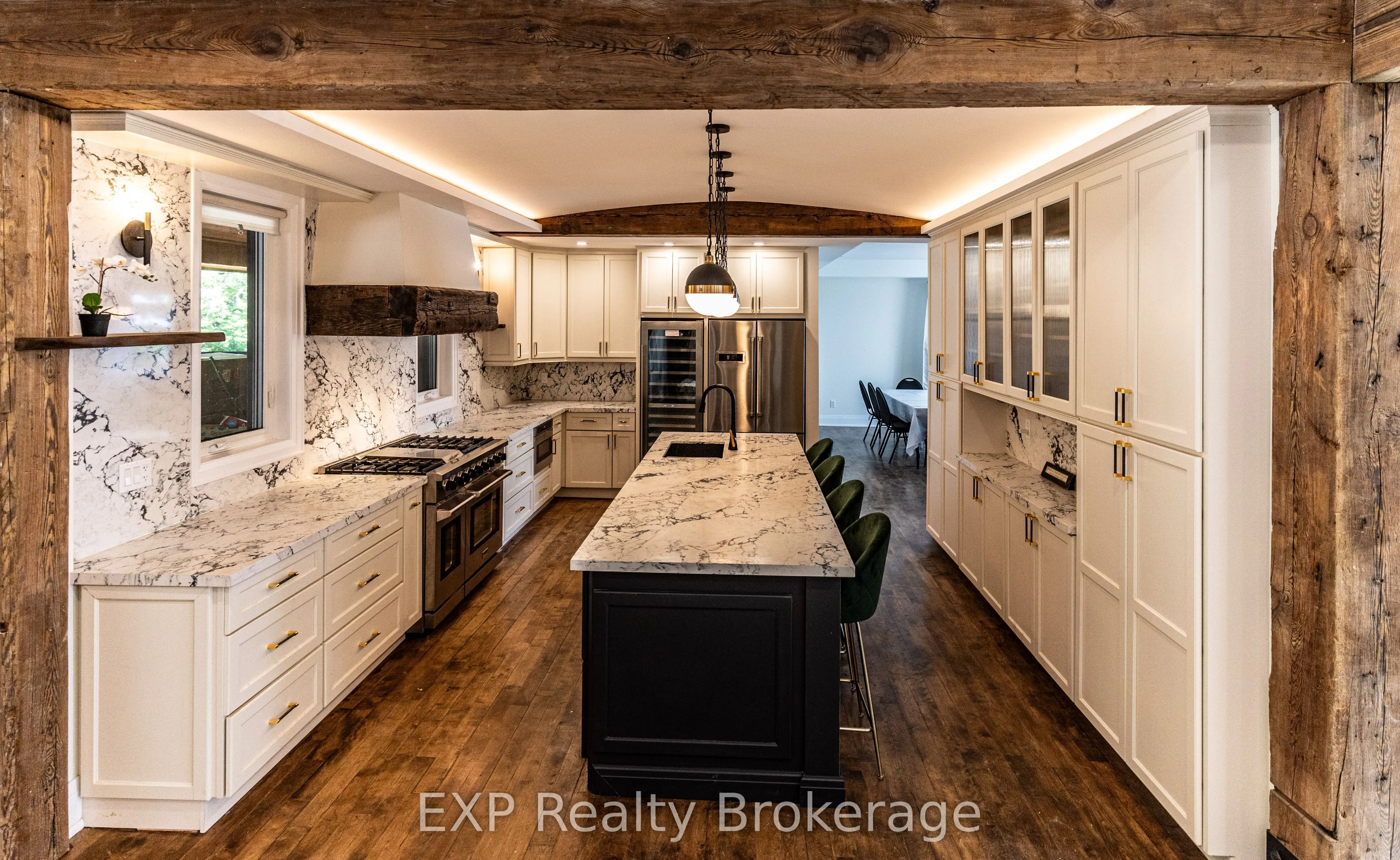 2019 Dundas Street