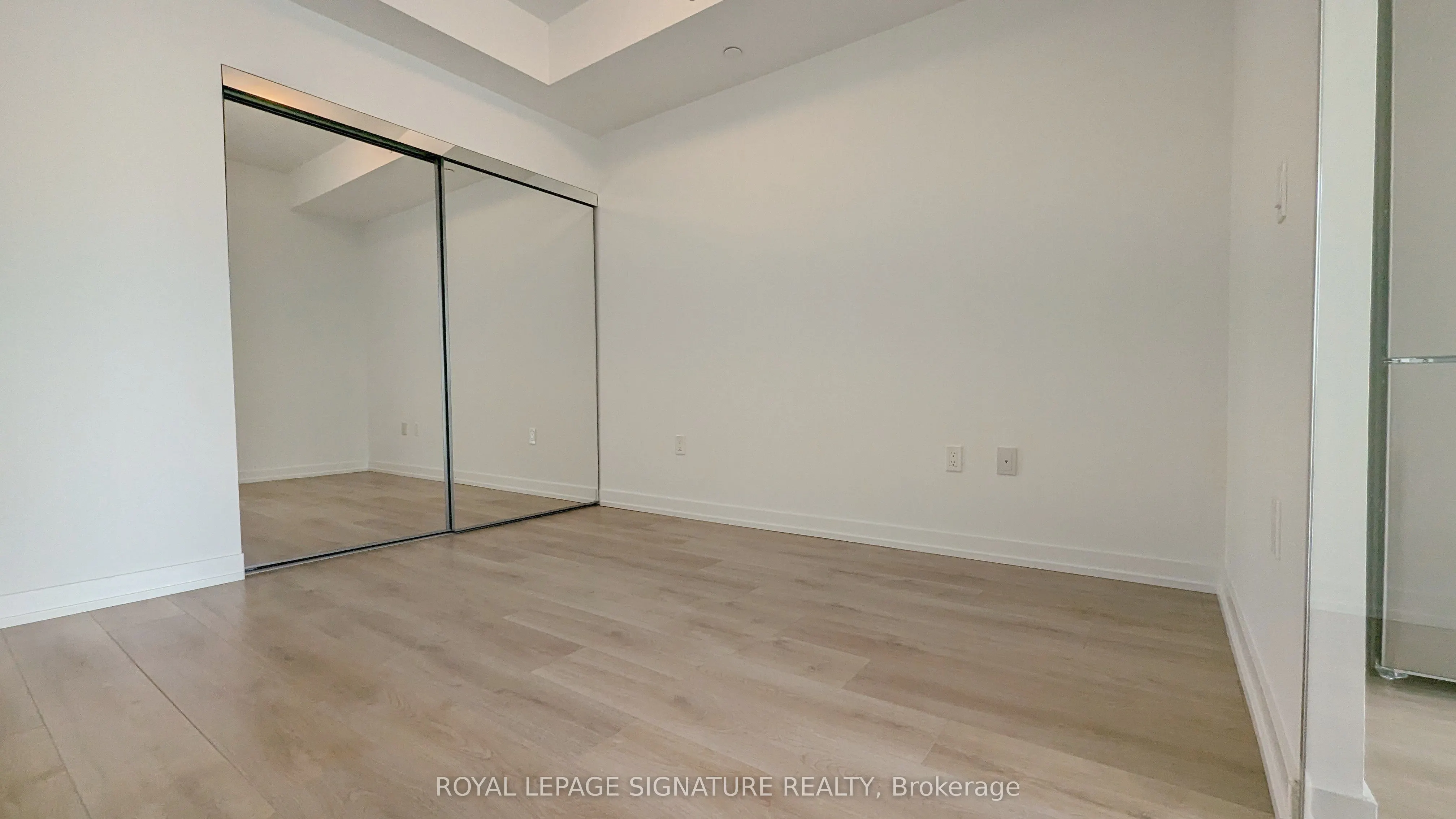 1195 The Queensway W, #417