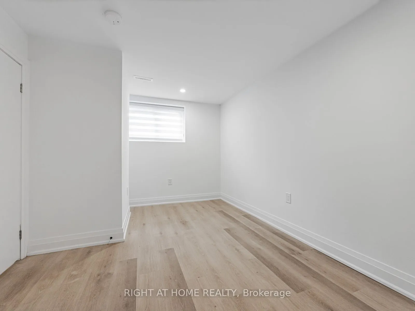 883 Francis Road