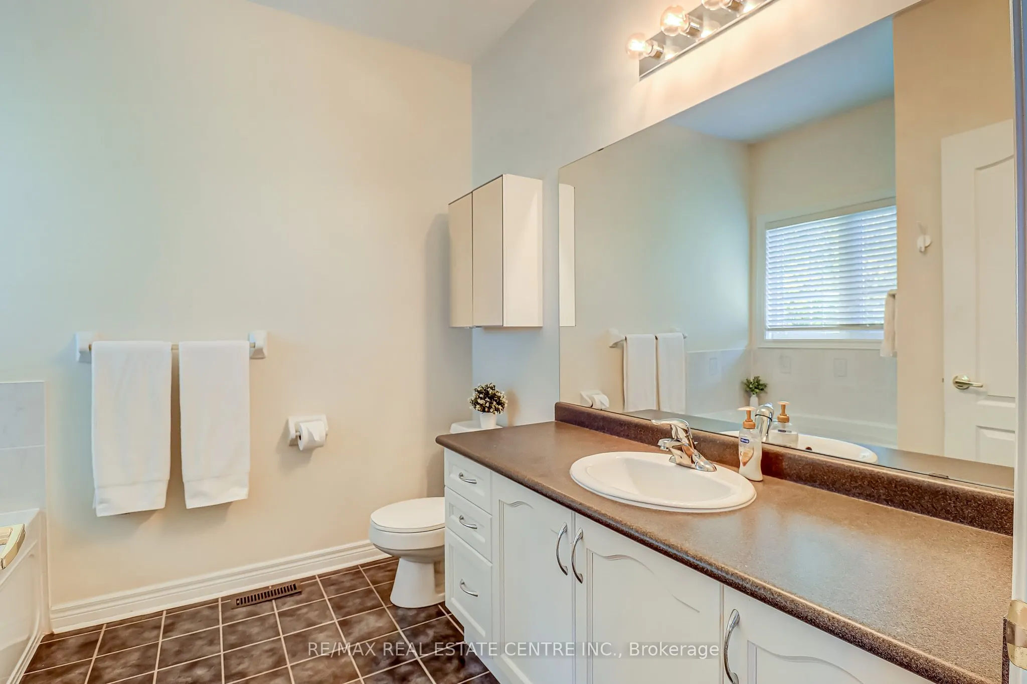 33 Calliandra Trail, #16