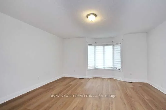 35 Dalbeattie Drive