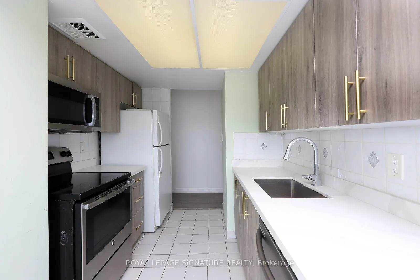 350 Webb Drive, #708