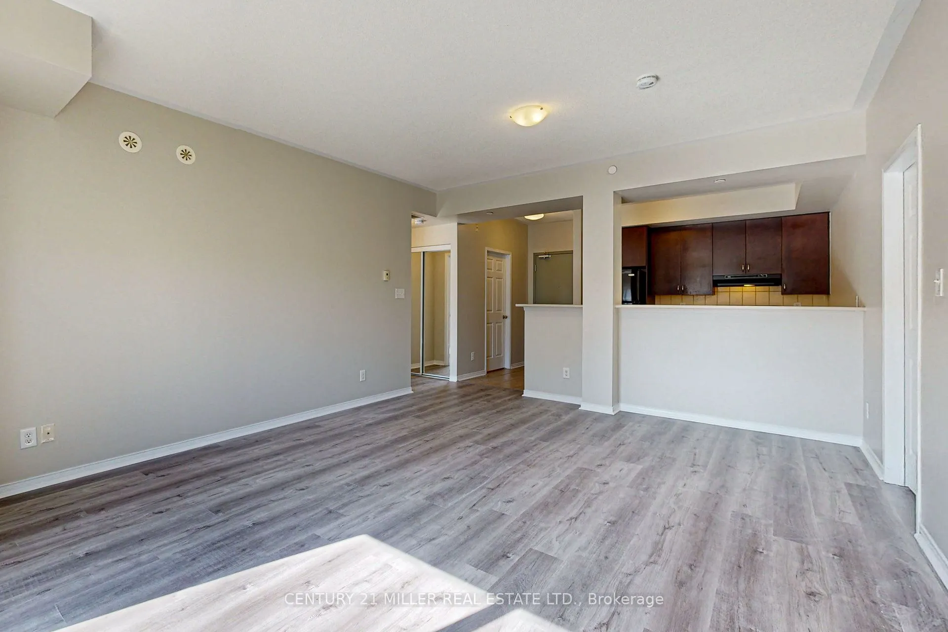 5150 Winston Churchill Boulevard, #202
