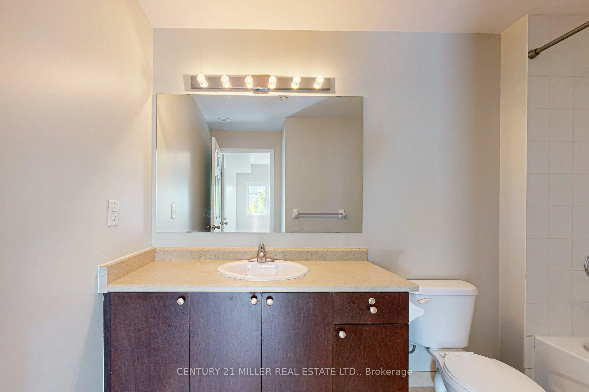 5150 Winston Churchill Boulevard, #202