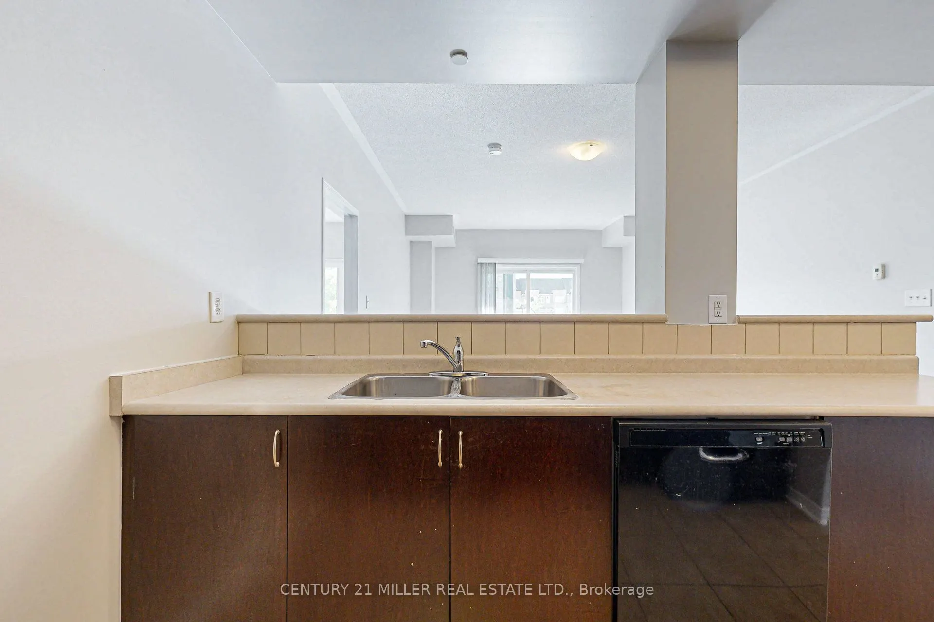 5150 Winston Churchill Boulevard, #202