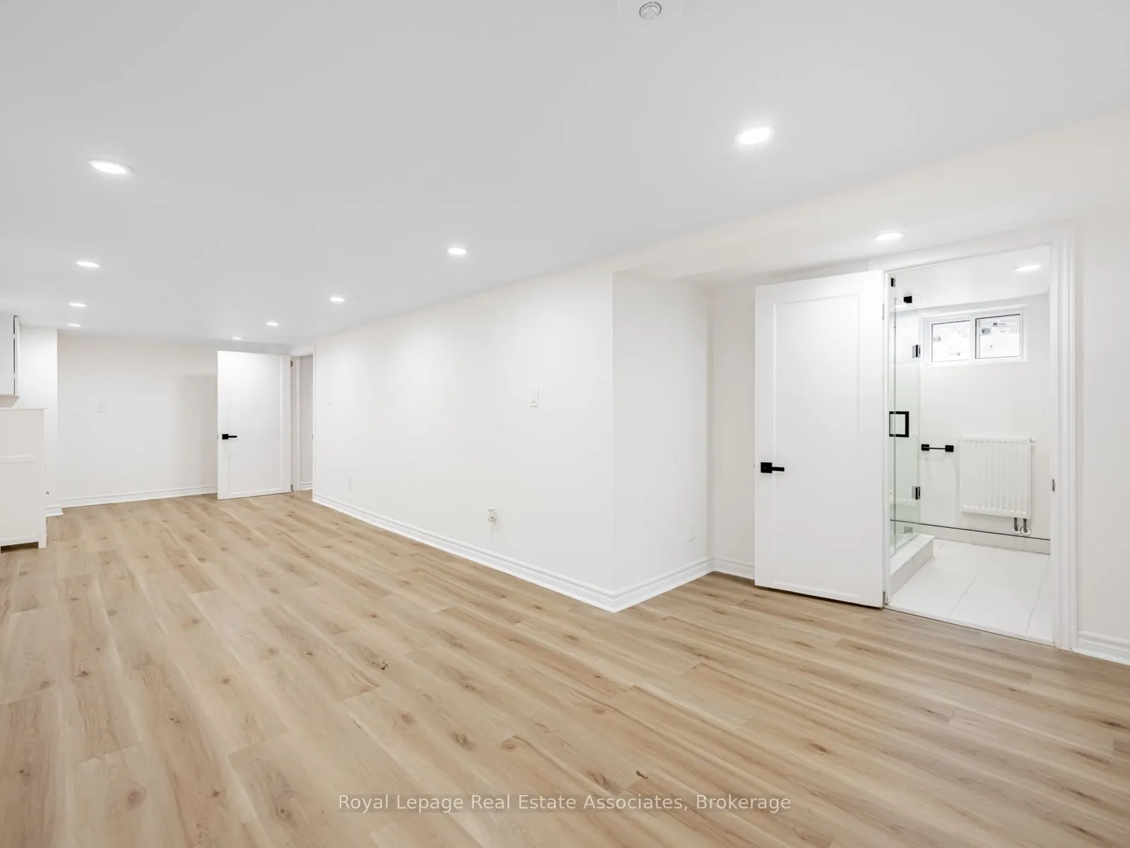 80 Queens Avenue
