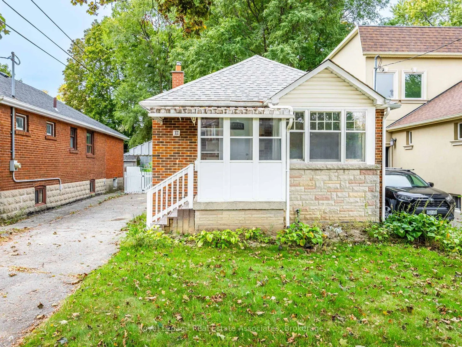 80 Queens Avenue