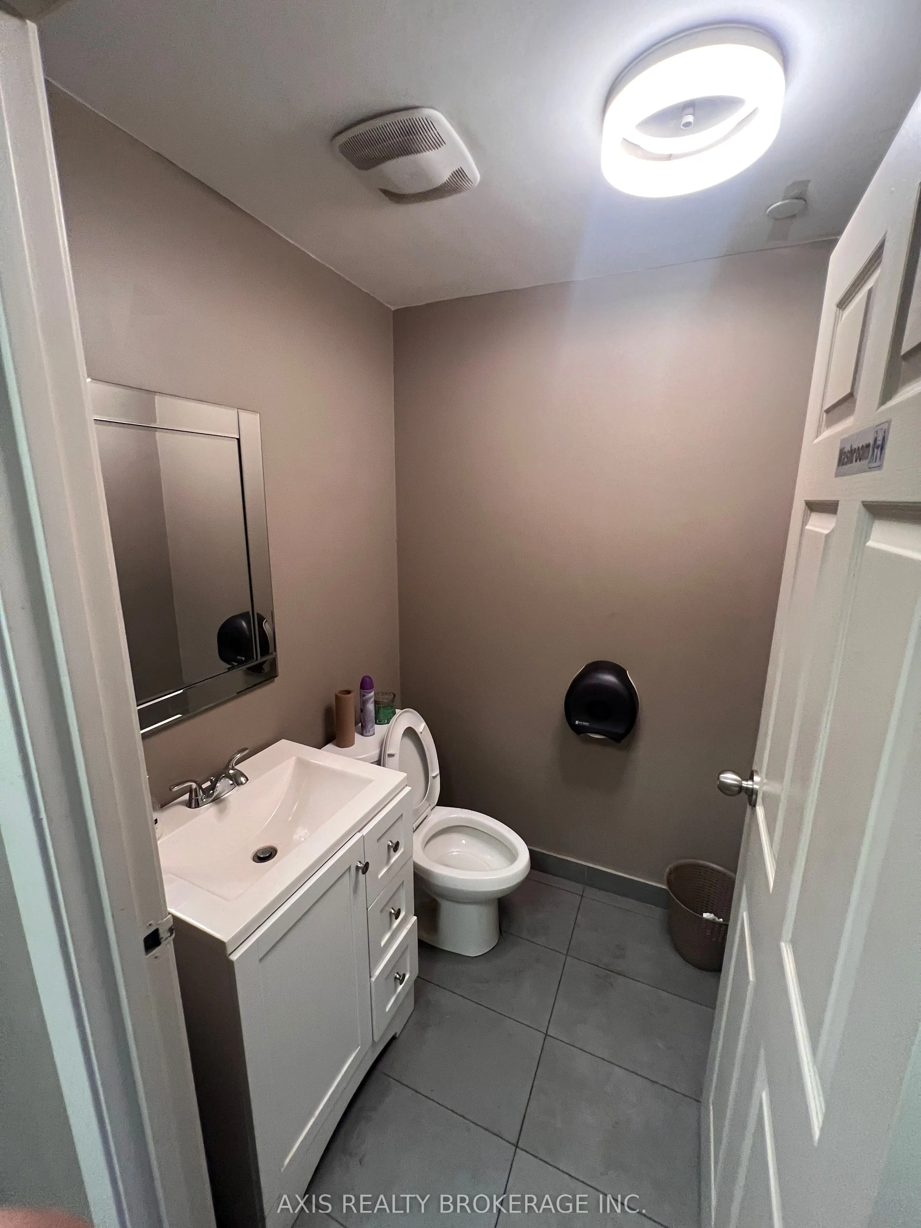 1075 Meyerside Drive, #6