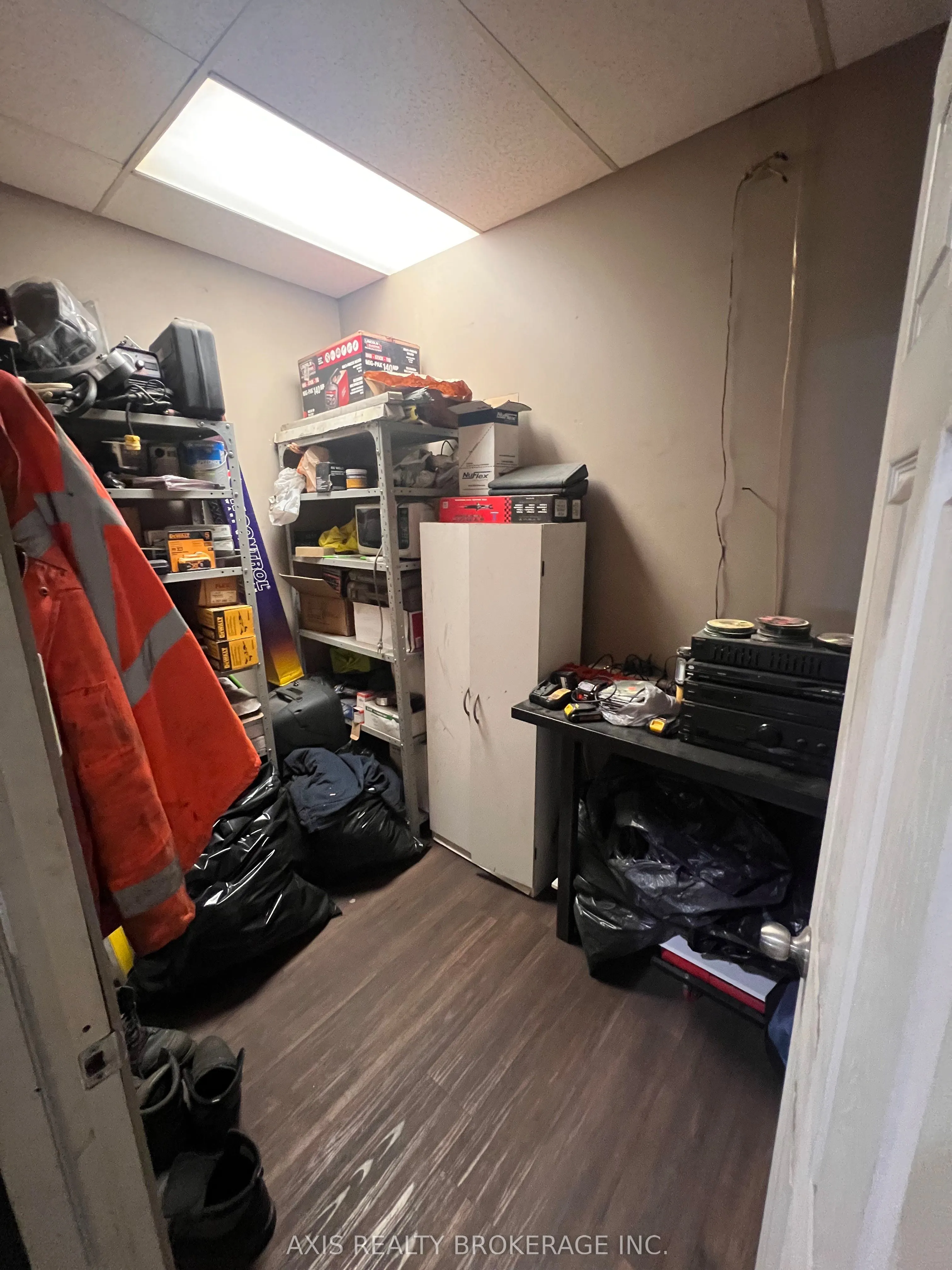 1075 Meyerside Drive, #6