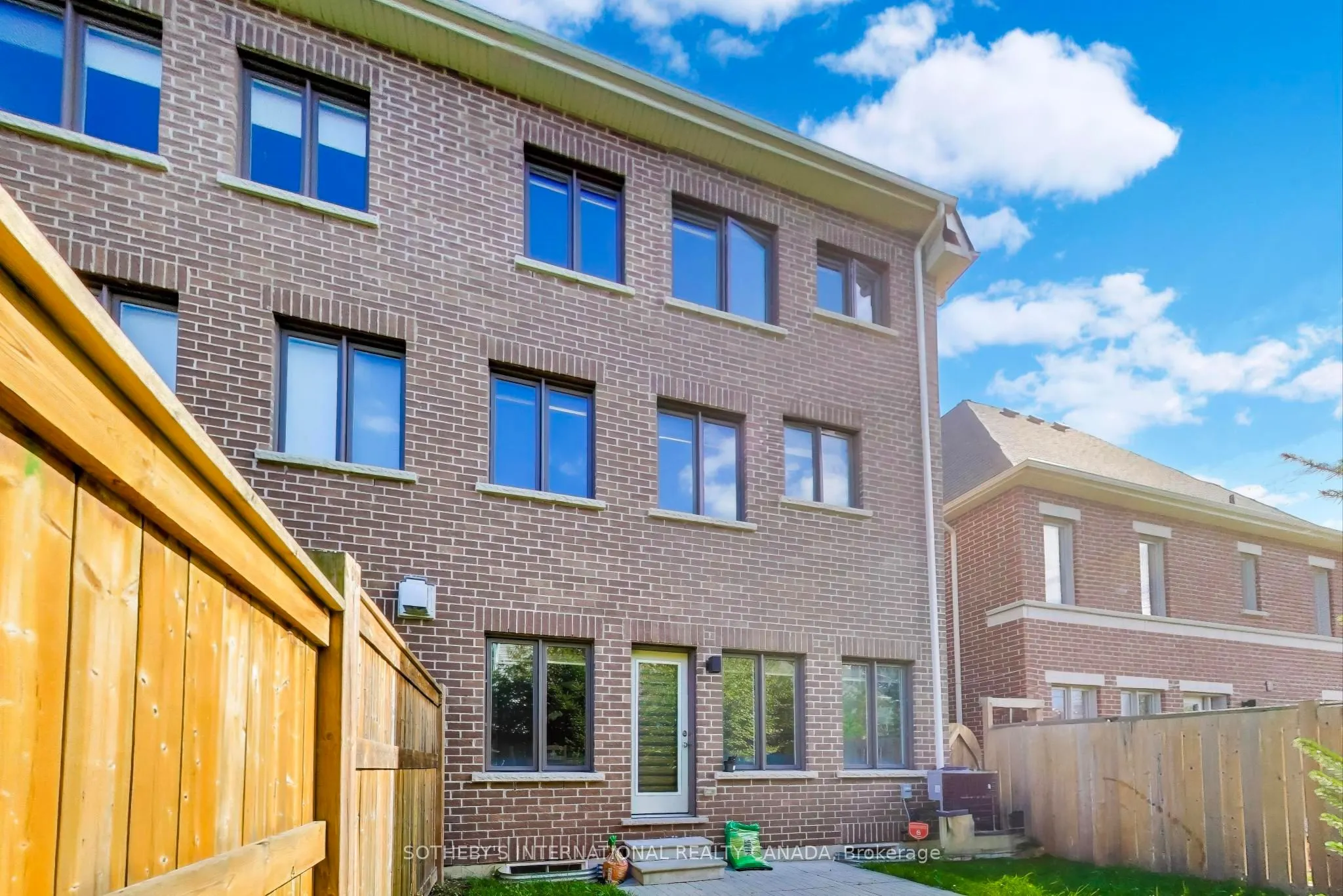 1161 Carnegie Drive