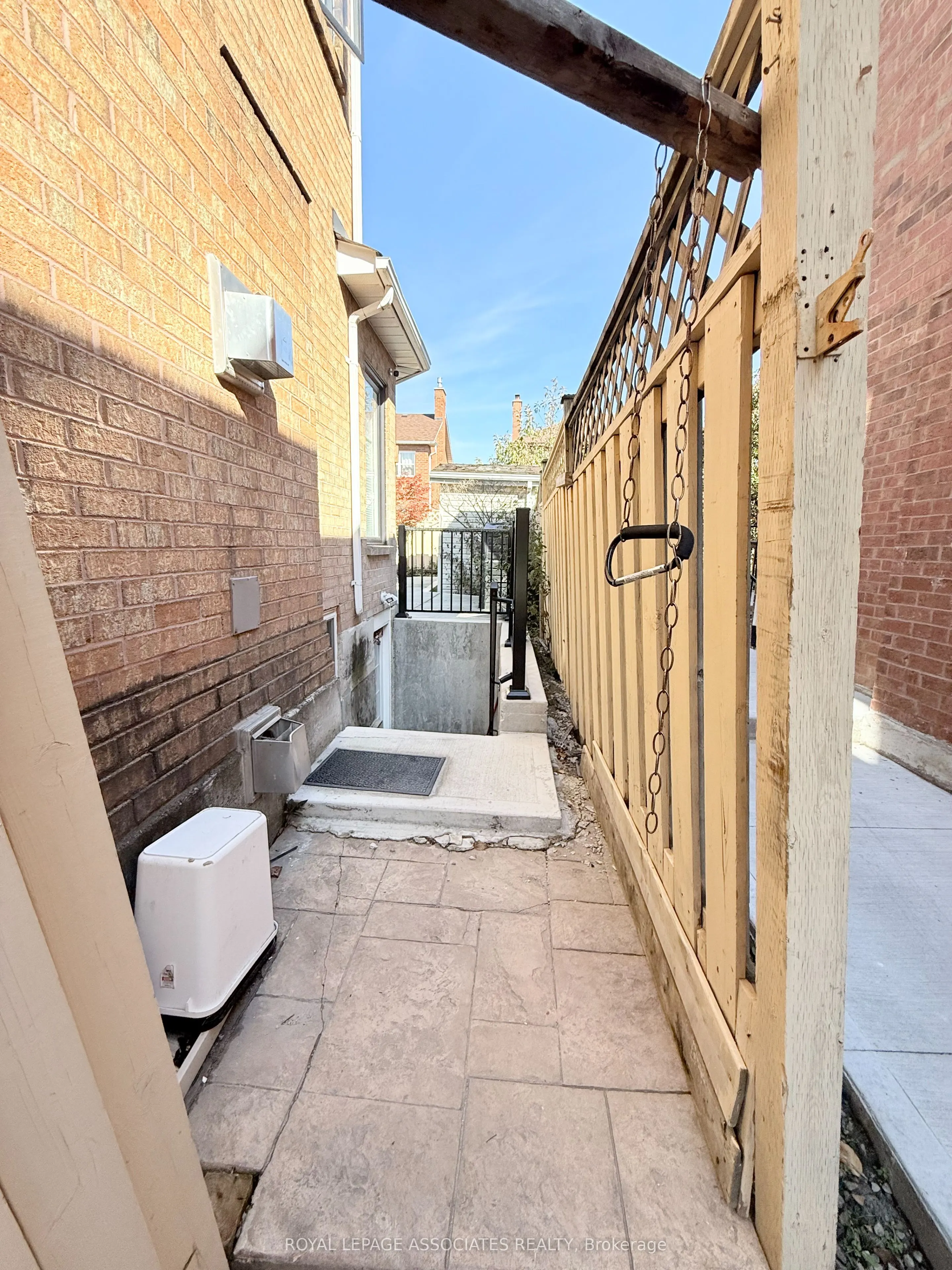 17 Leeward Drive, #BSMT