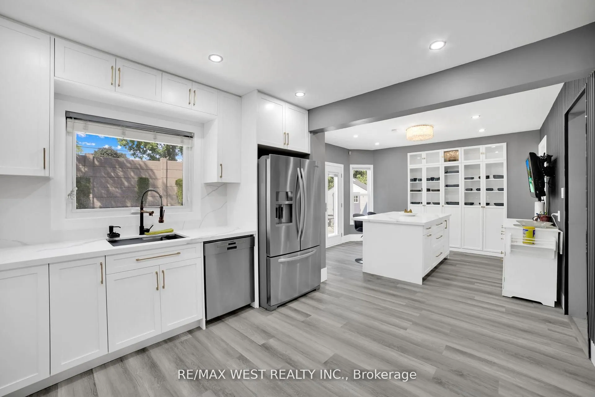 339 Parklane Road