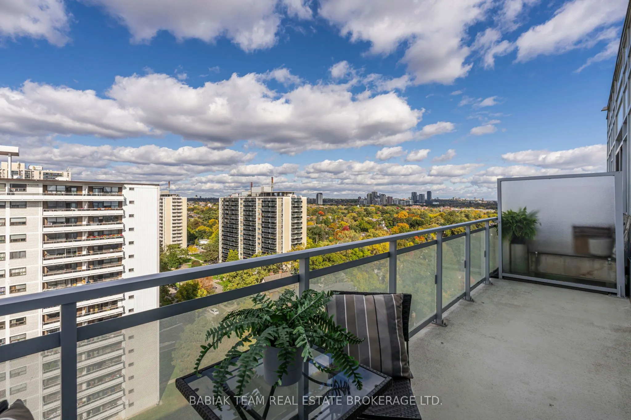 1830 Bloor Street W, #UPH1
