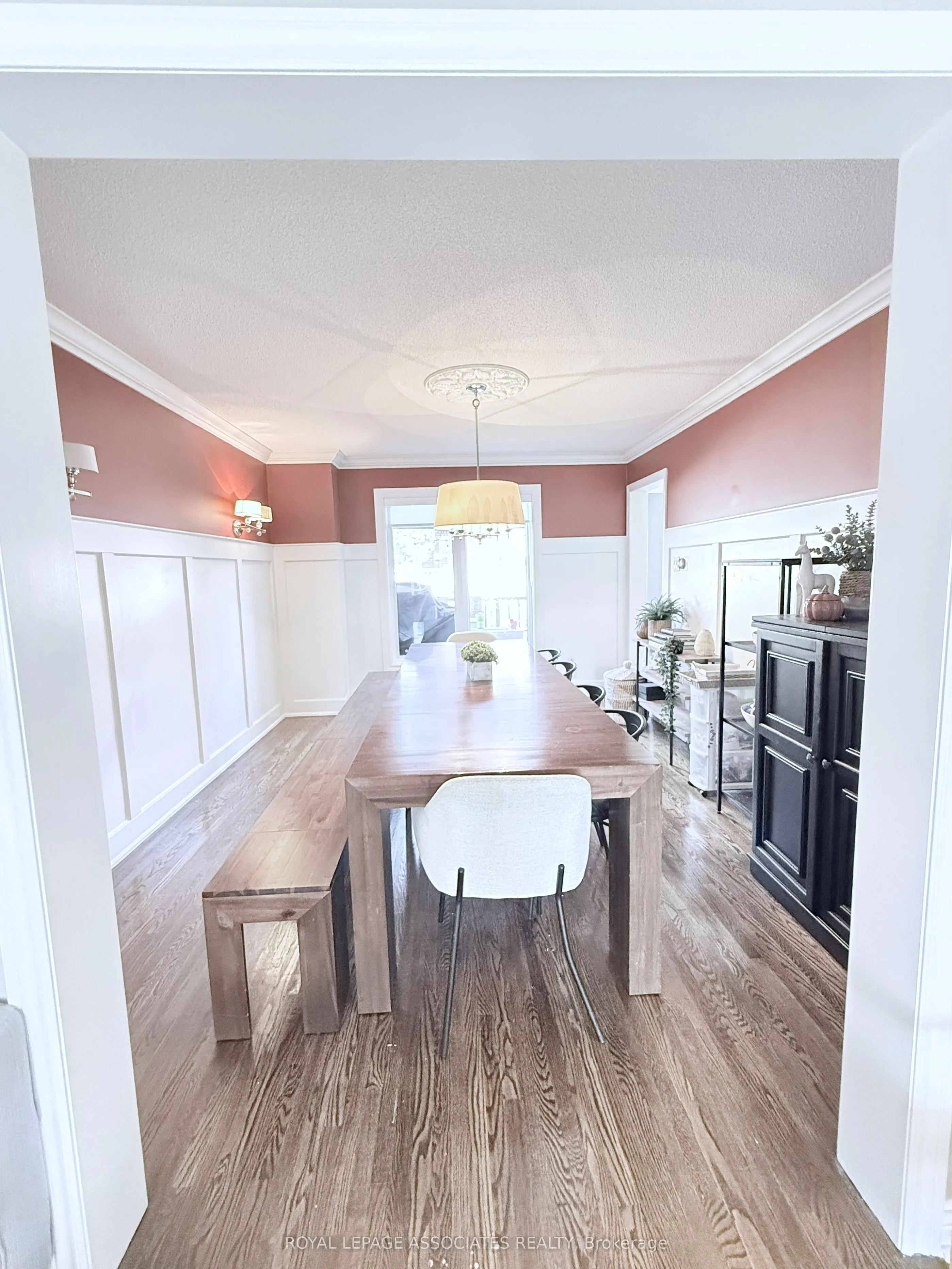 17 Leeward Drive