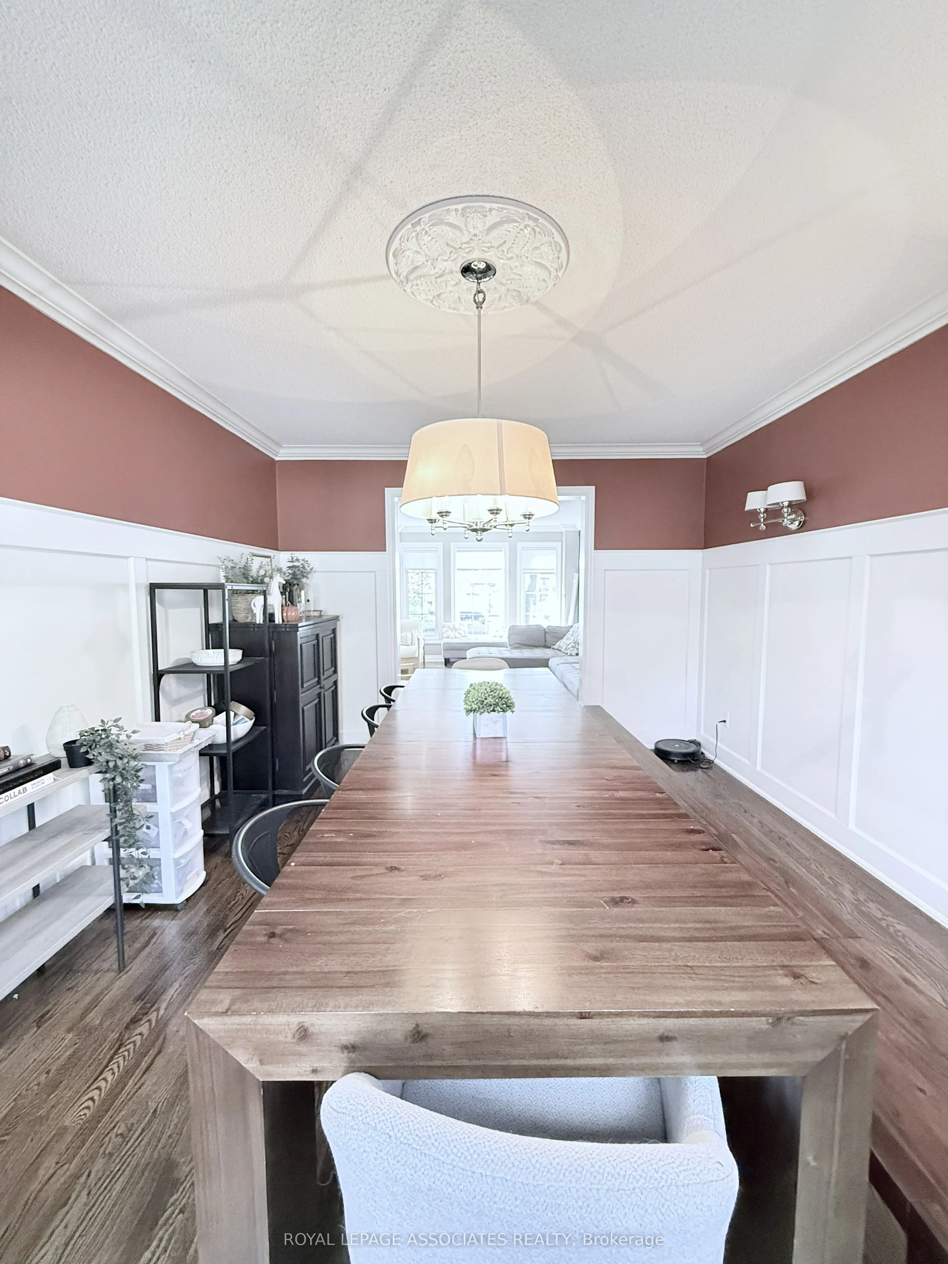 17 Leeward Drive
