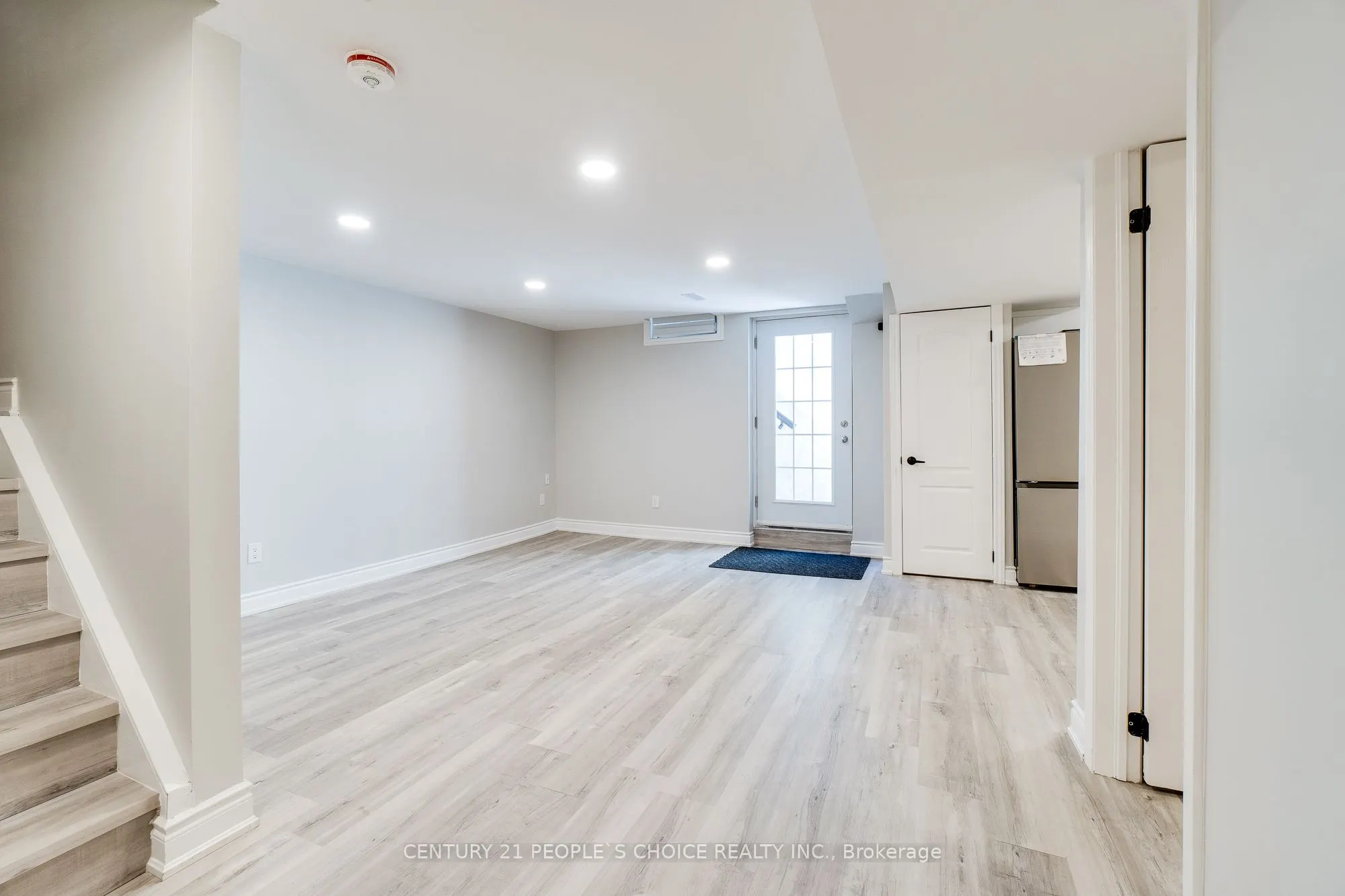 3841 Periwinkle Crescent