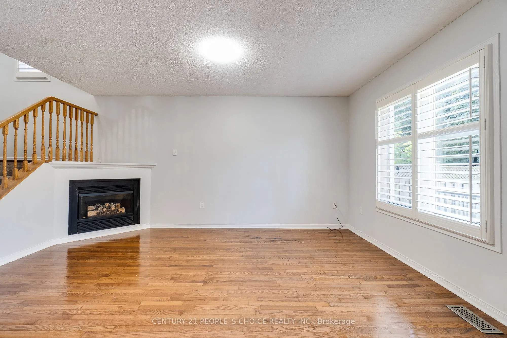 3841 Periwinkle Crescent