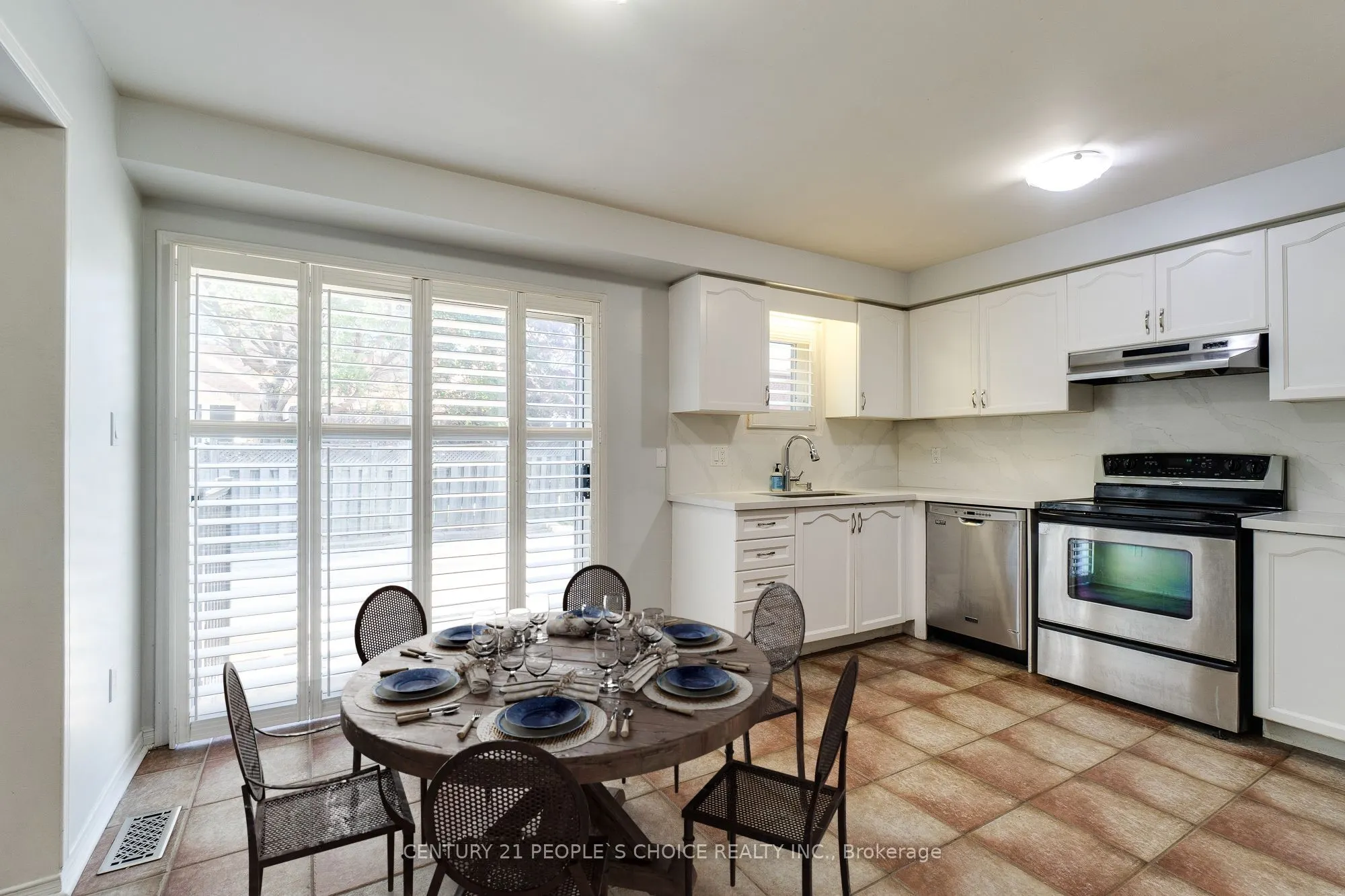 3841 Periwinkle Crescent