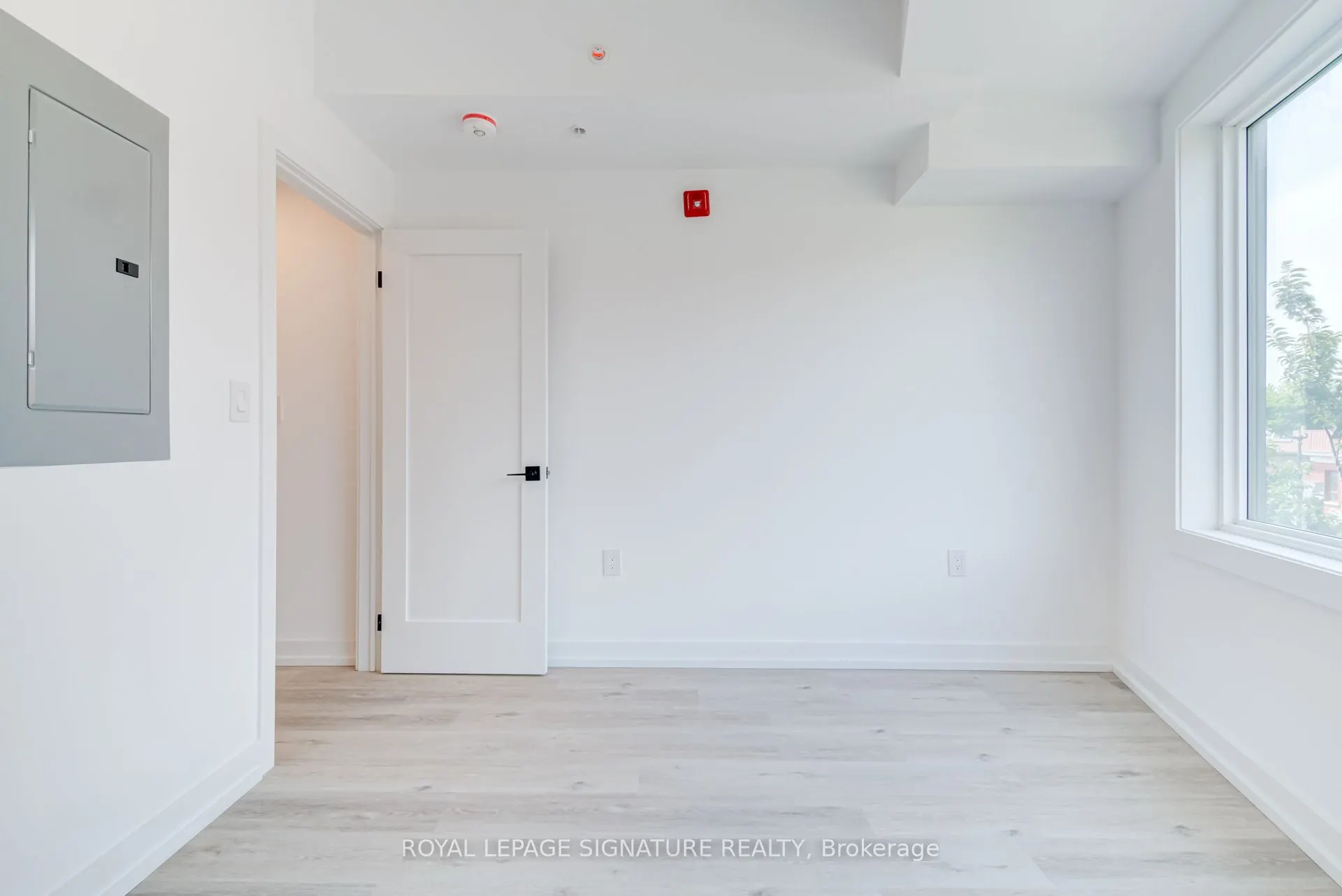 3039 Dundas Street W, #1