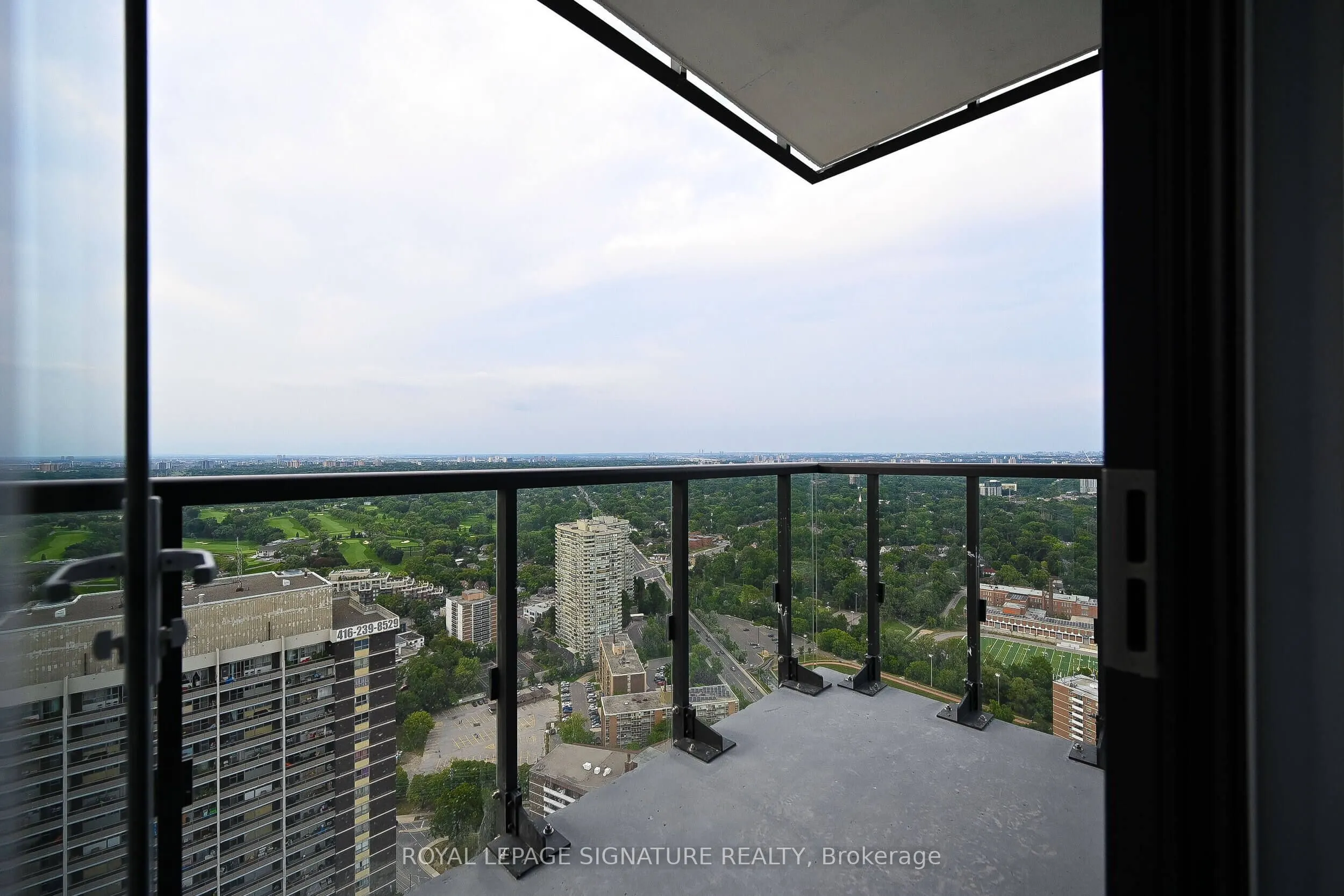 7 Mabelle Avenue, #4304