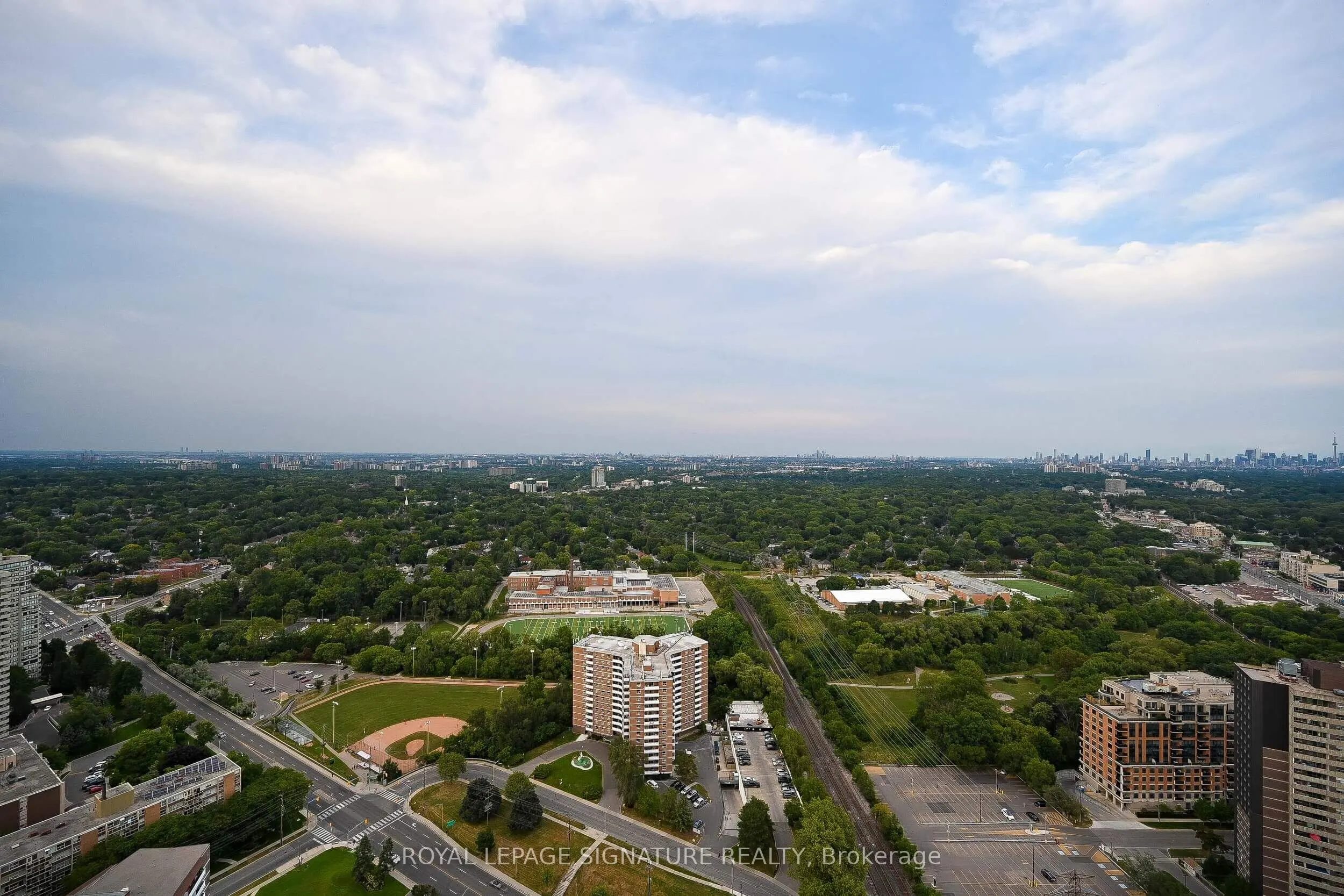 7 Mabelle Avenue, #4304