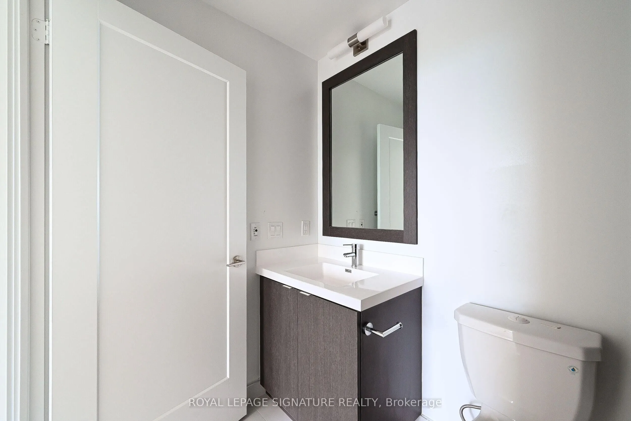 7 Mabelle Avenue, #4304