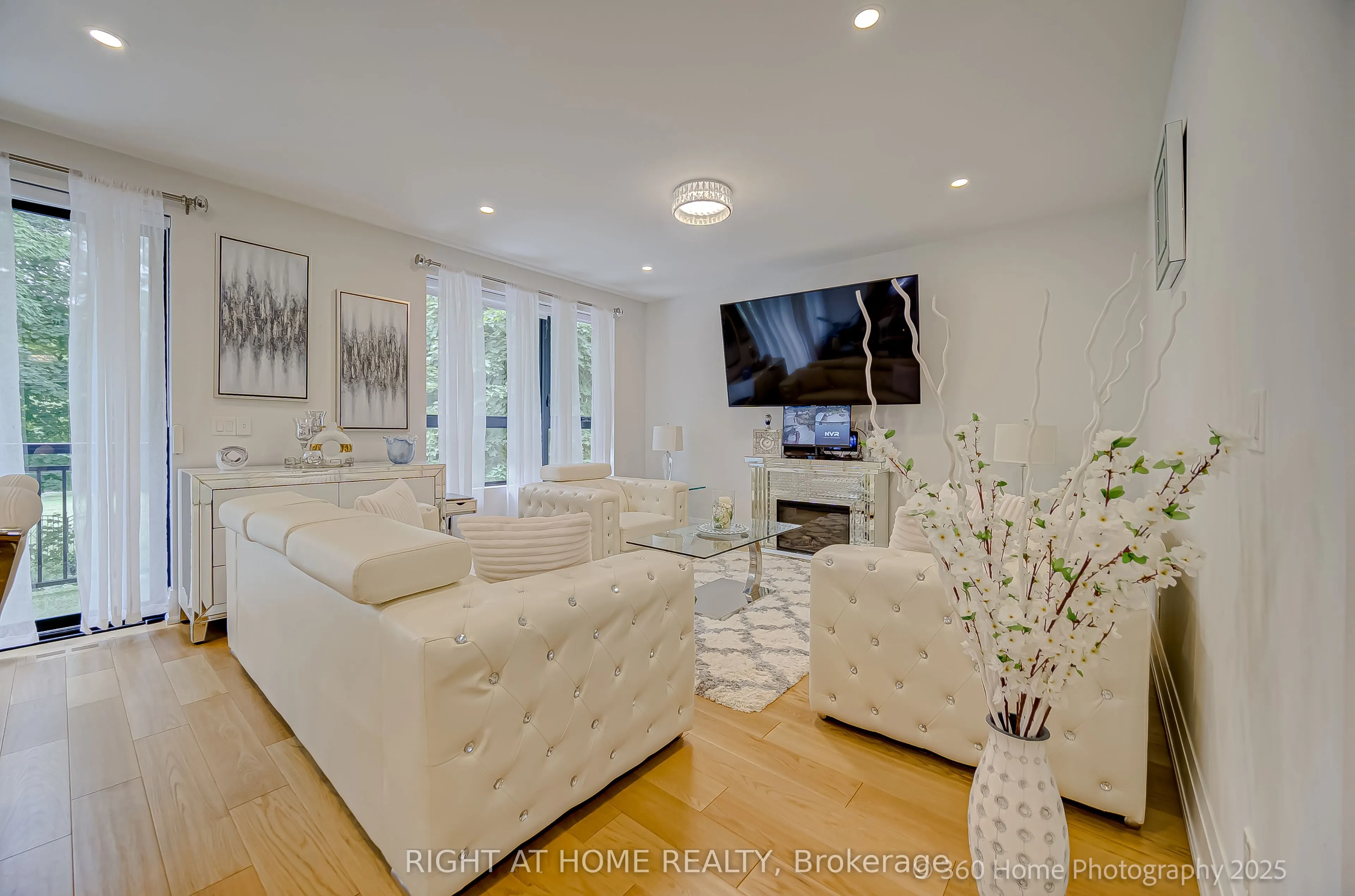 238 Renforth Drive