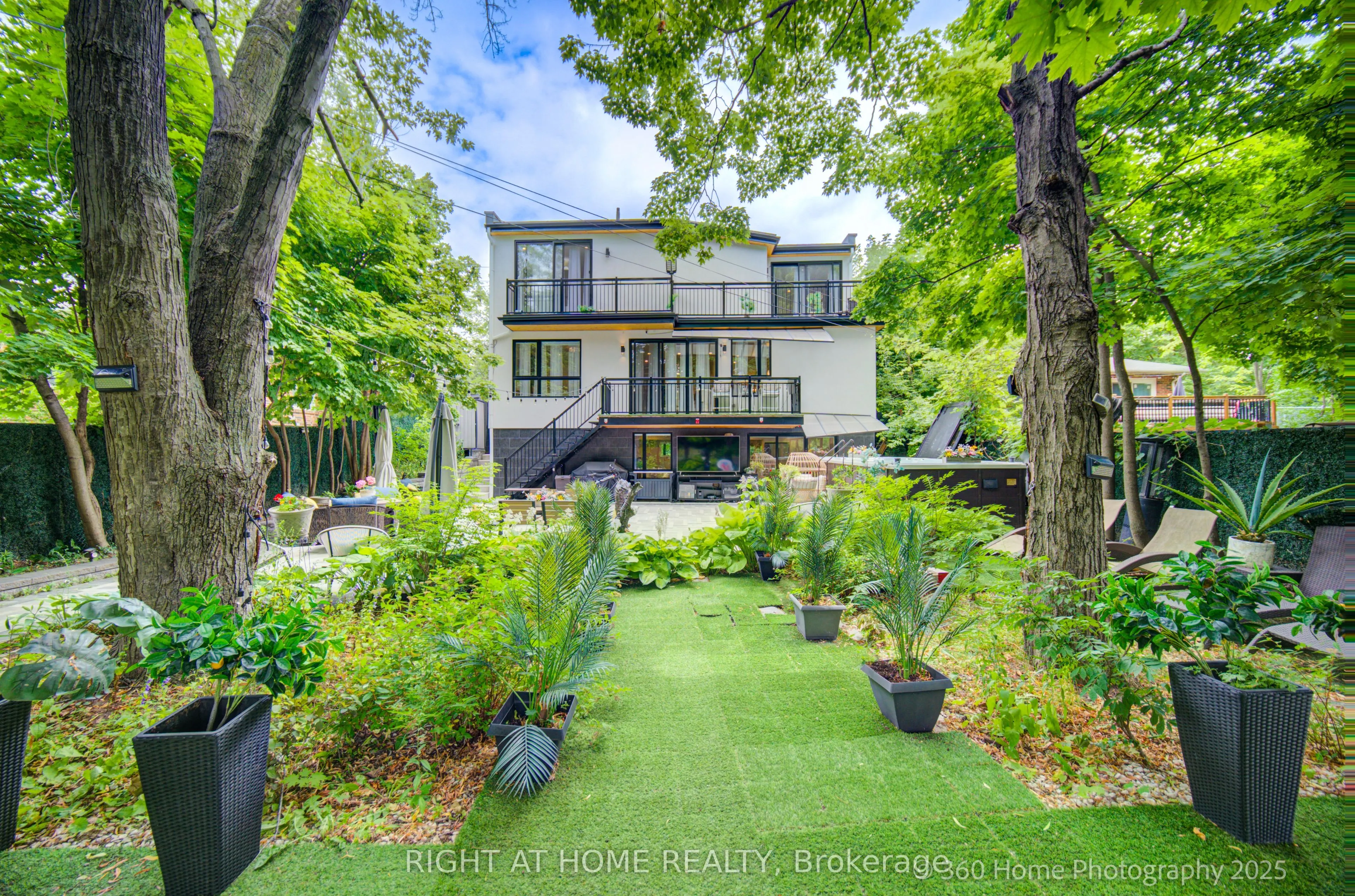 238 Renforth Drive