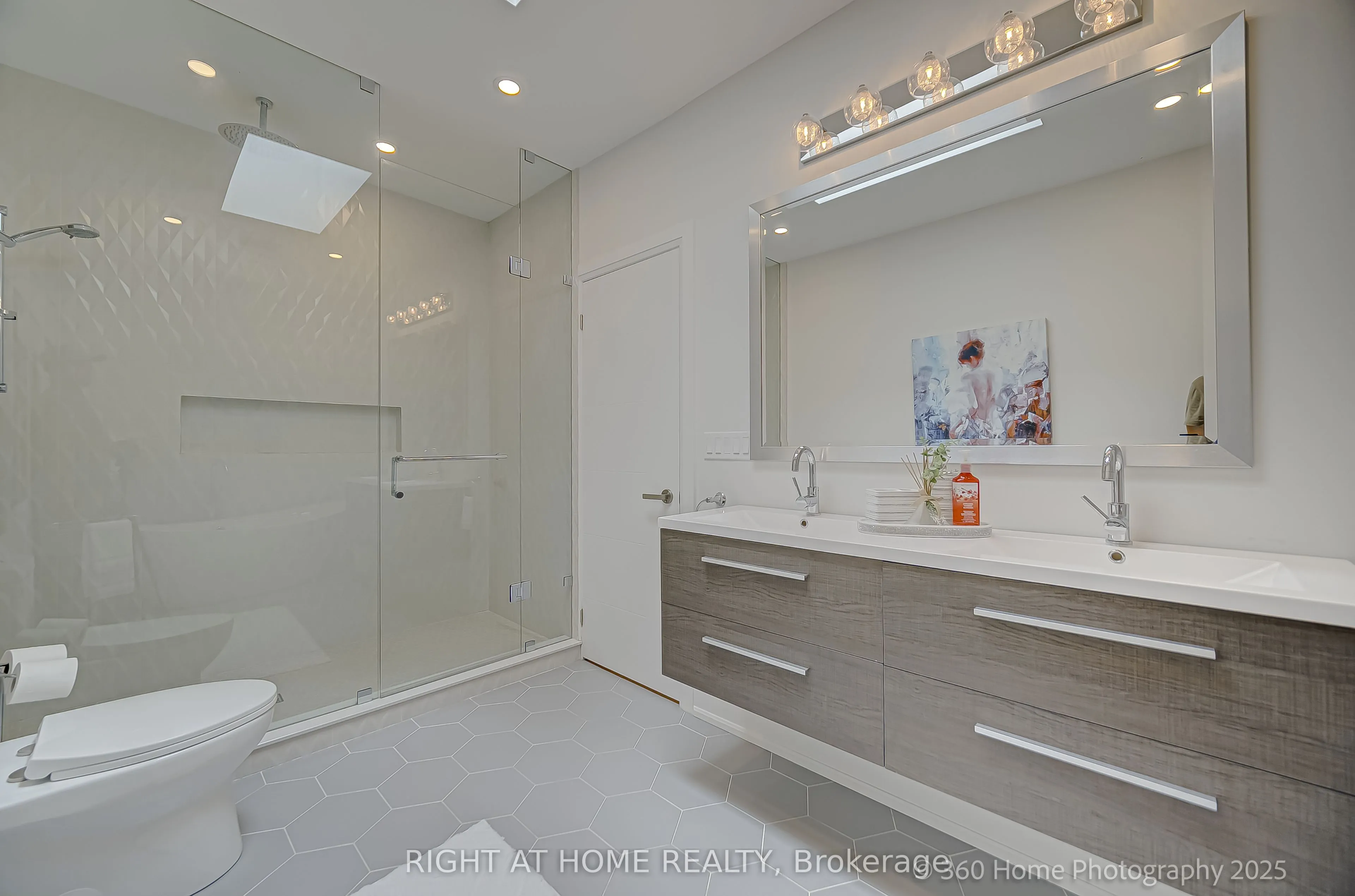 238 Renforth Drive