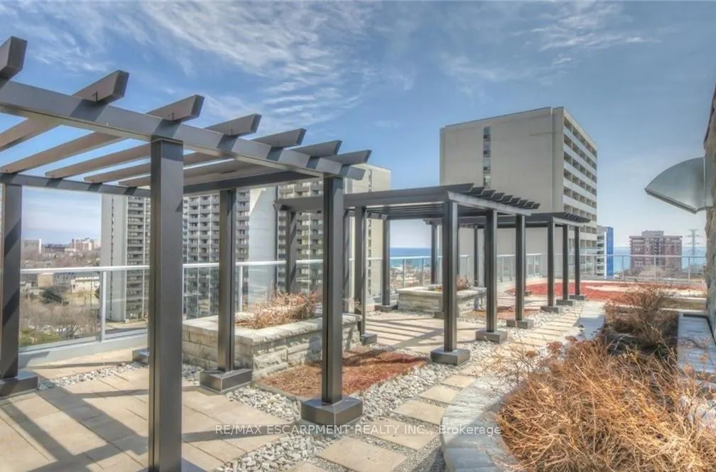 551 MAPLE Avenue, #1305