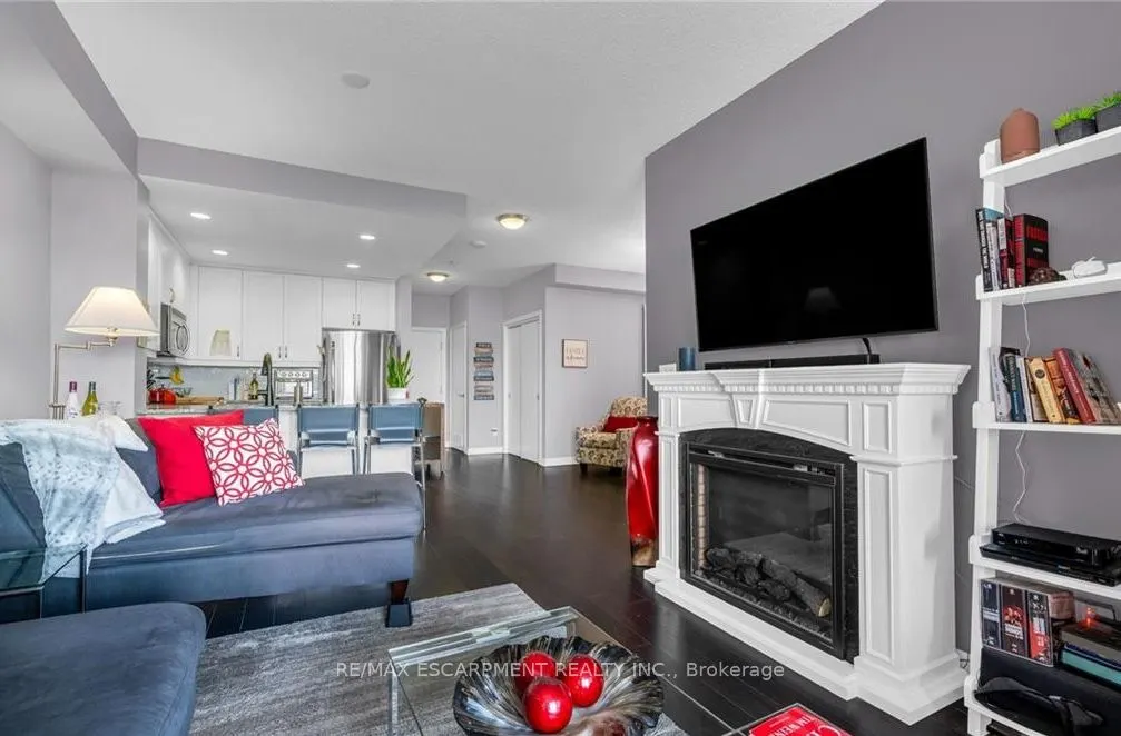 551 MAPLE Avenue, #1305
