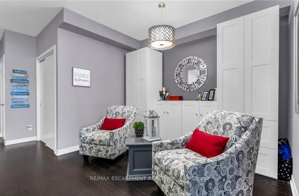 551 MAPLE Avenue, #1305