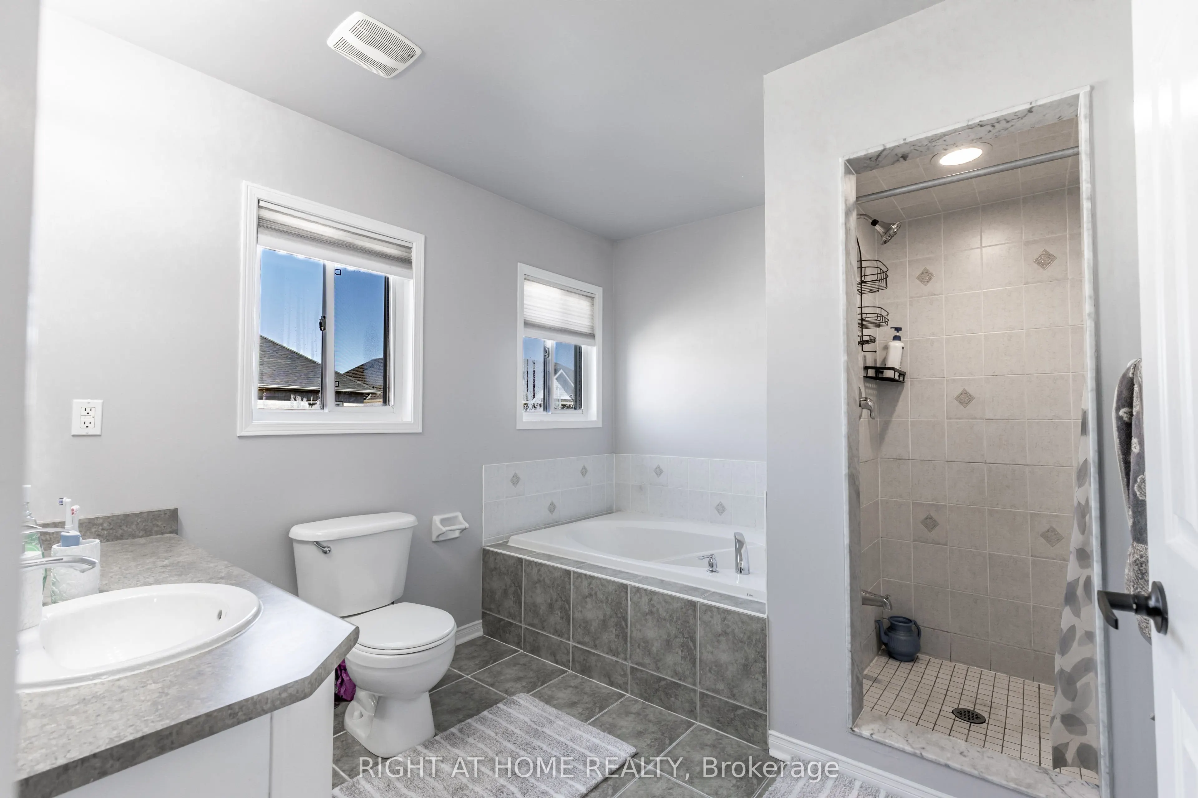 1107 Bonin Crescent