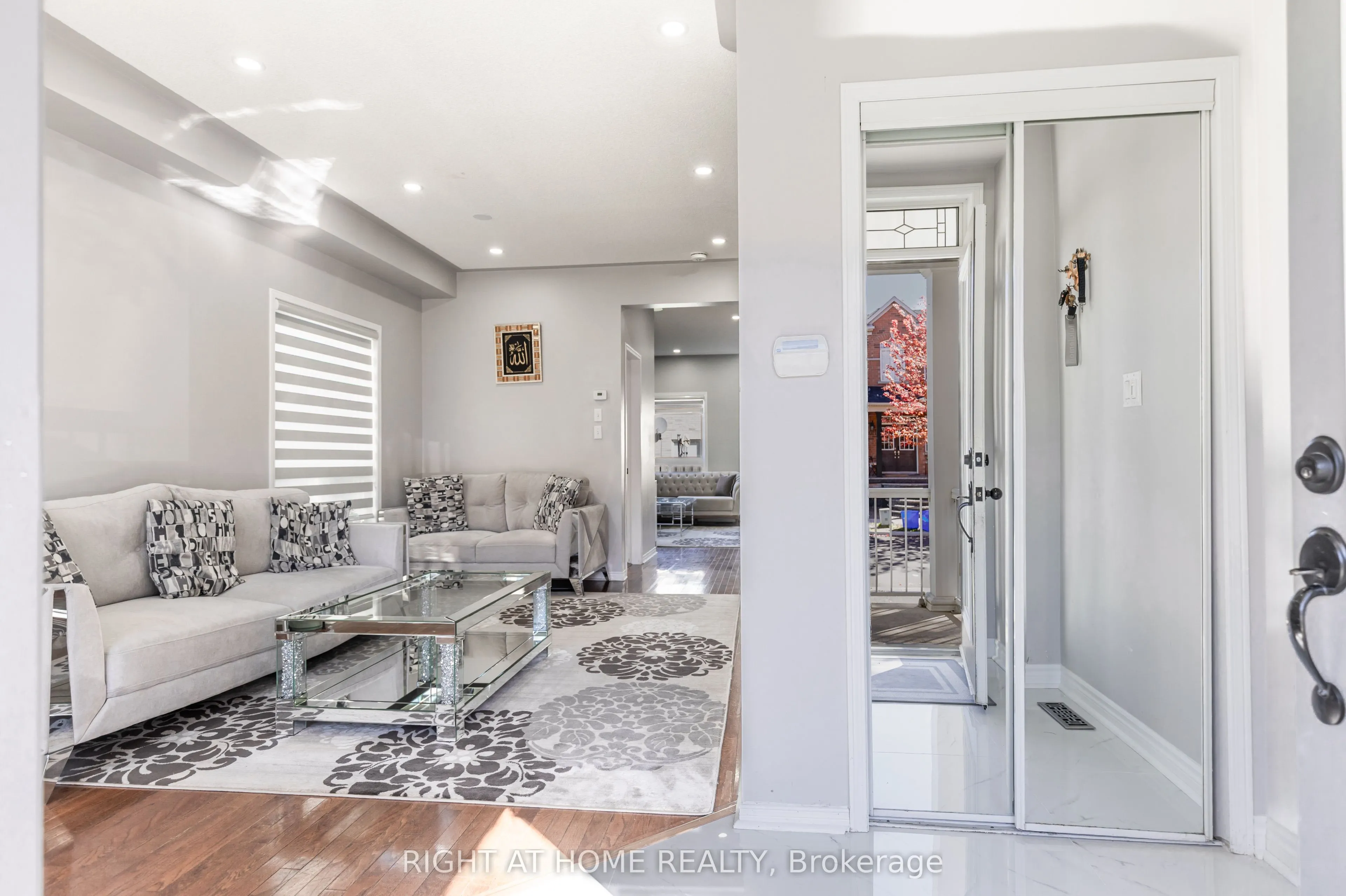 1107 Bonin Crescent