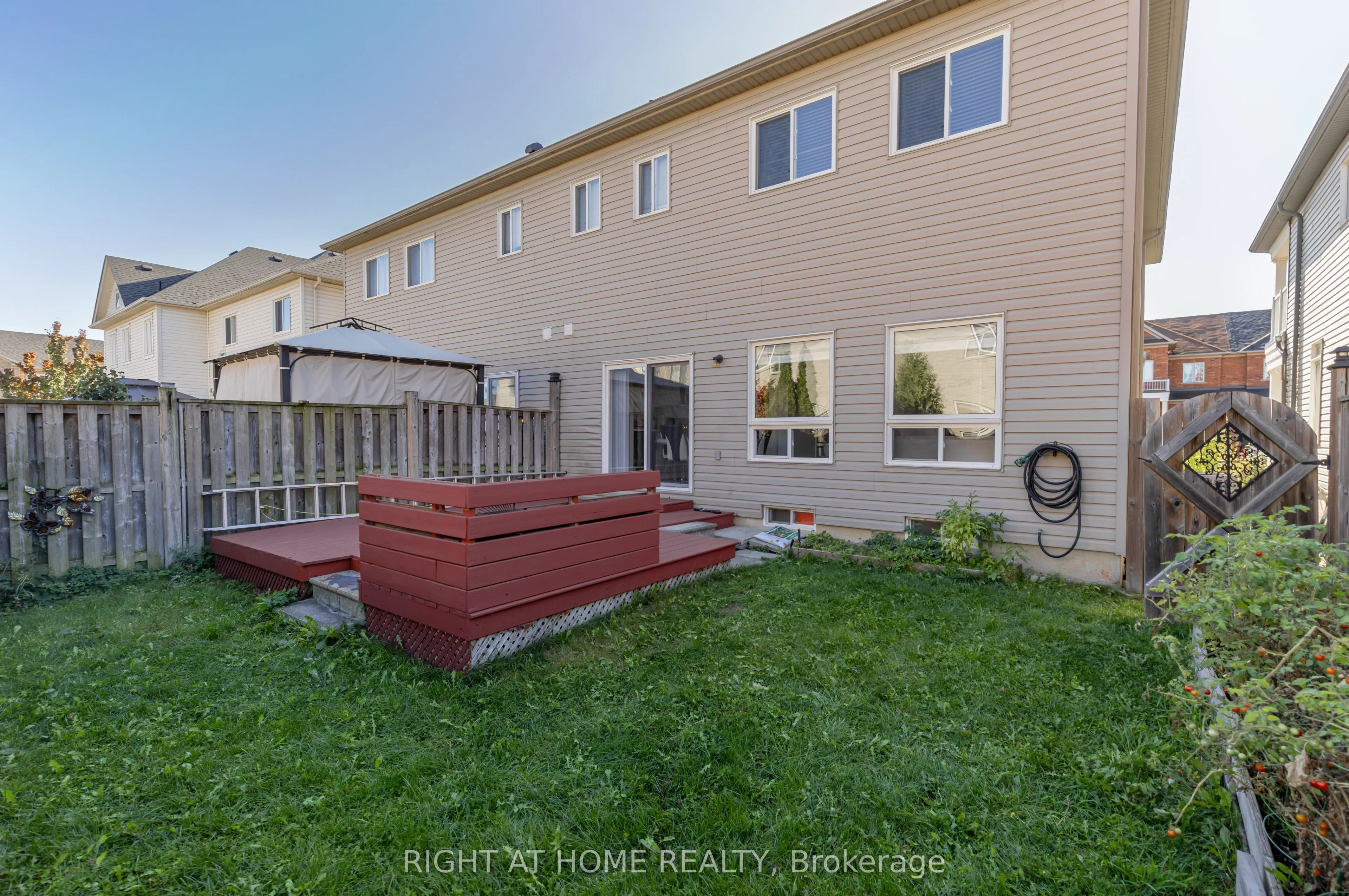 1107 Bonin Crescent