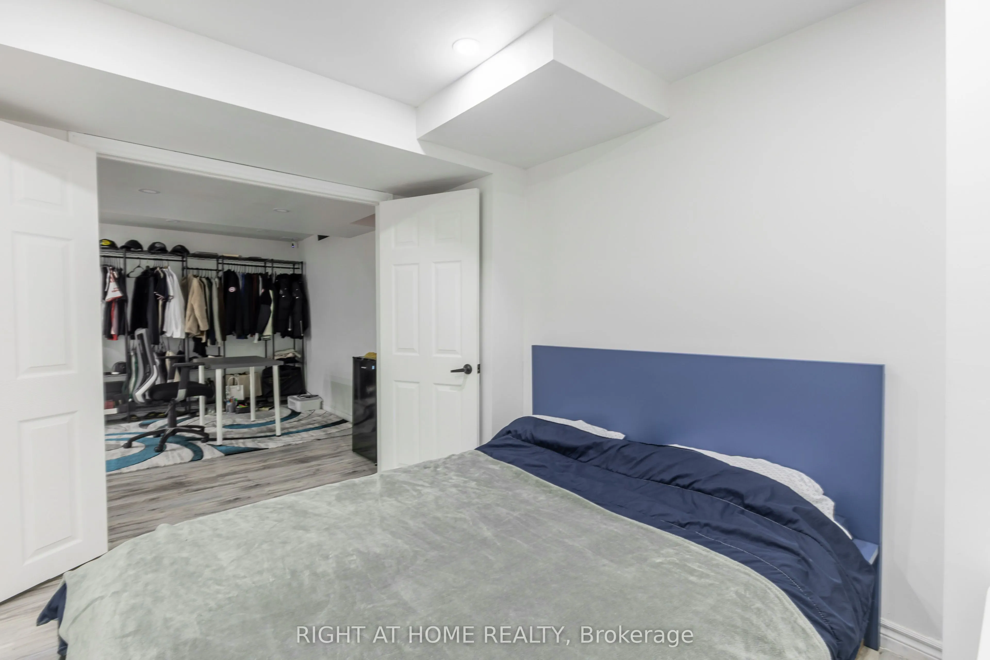 1107 Bonin Crescent