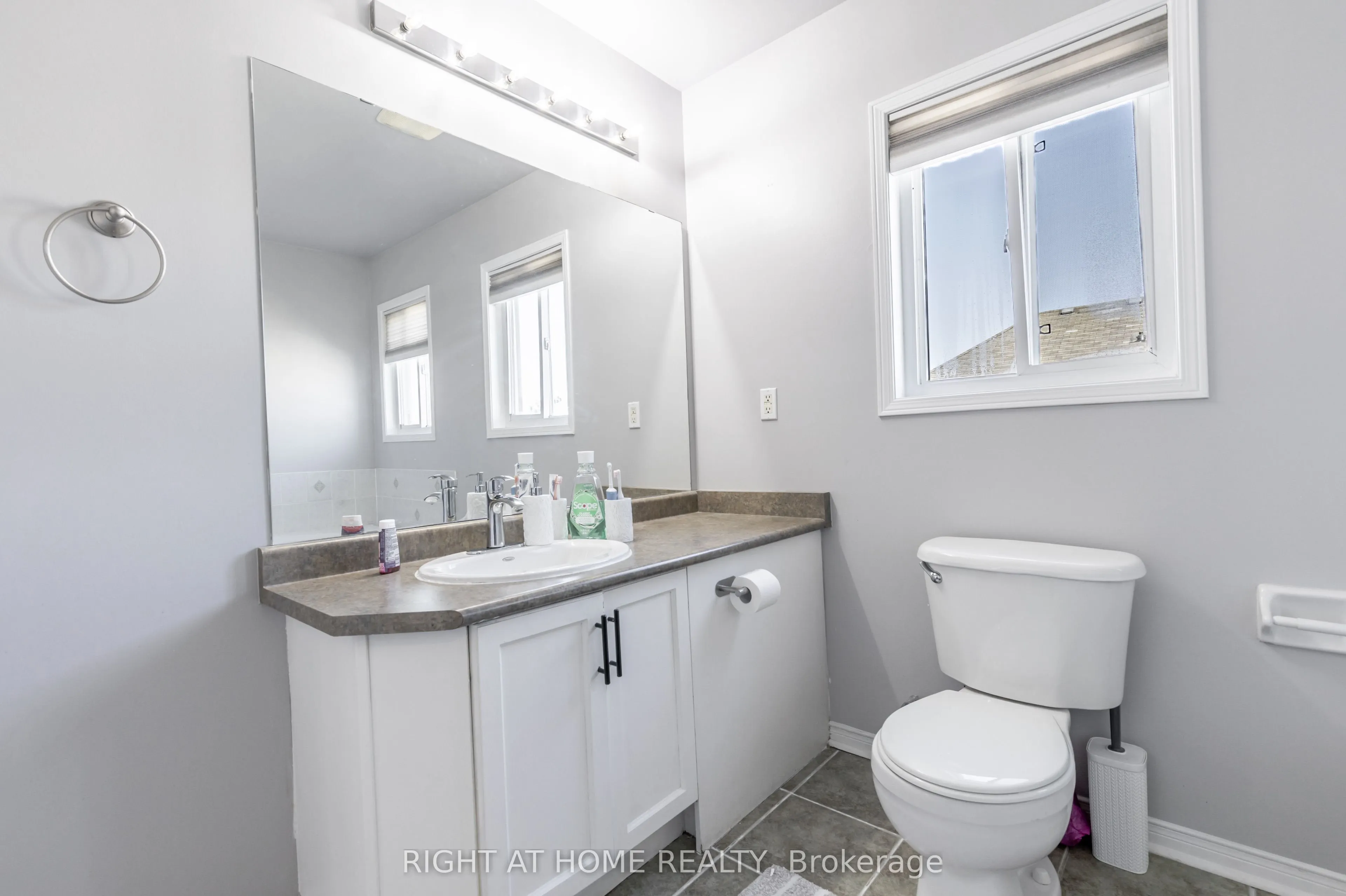 1107 Bonin Crescent