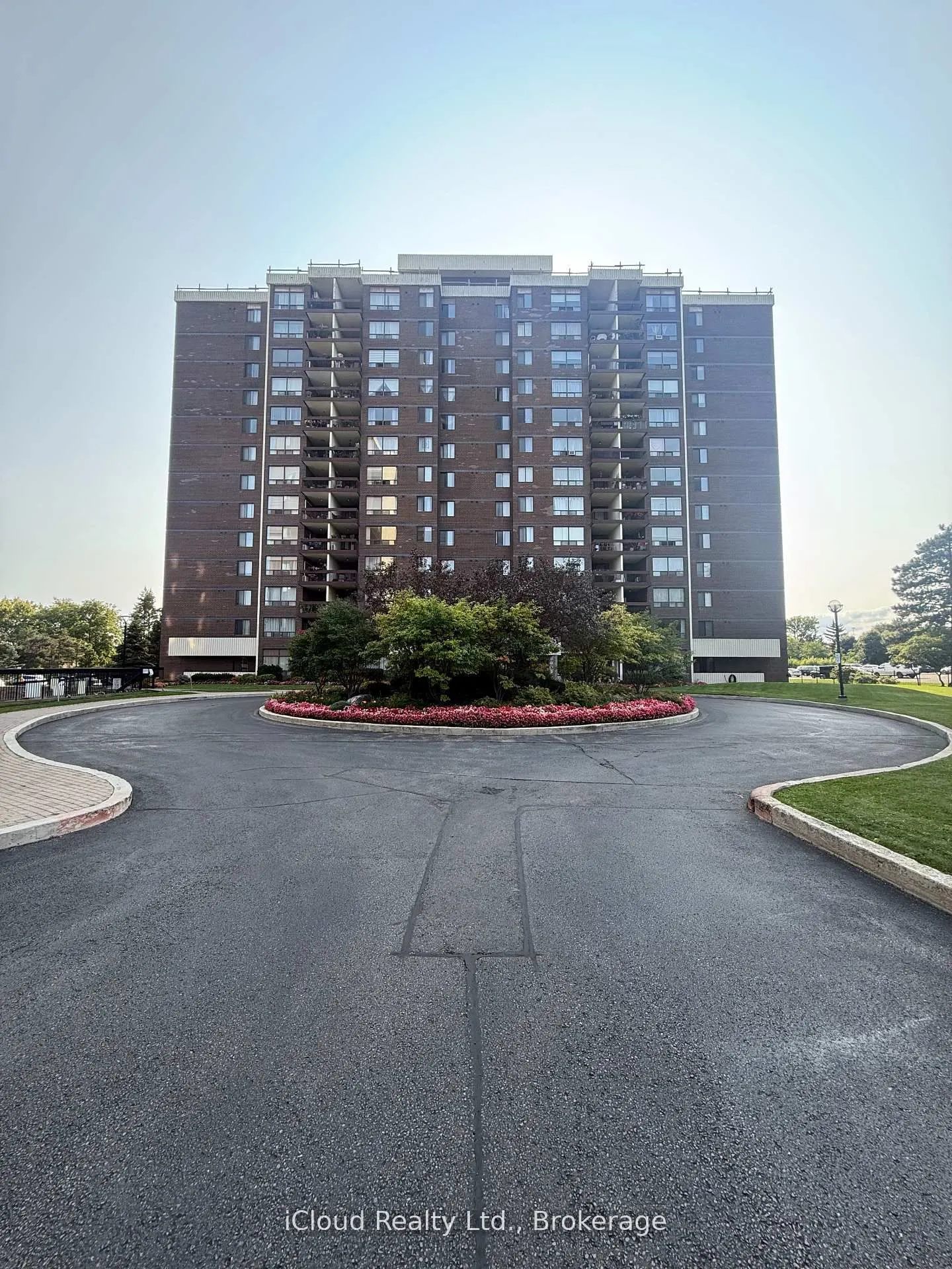 2556 Argyle Road, #703